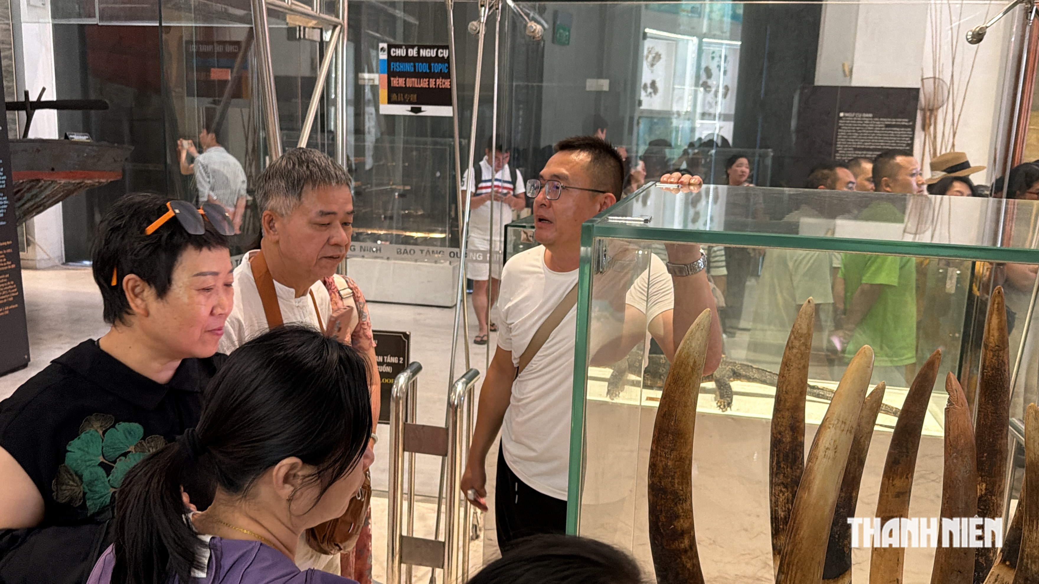 Hướng dẫn viên Trung Quốc 'chiếm sóng' trong Bảo tàng Quảng Ninh- Ảnh 5.