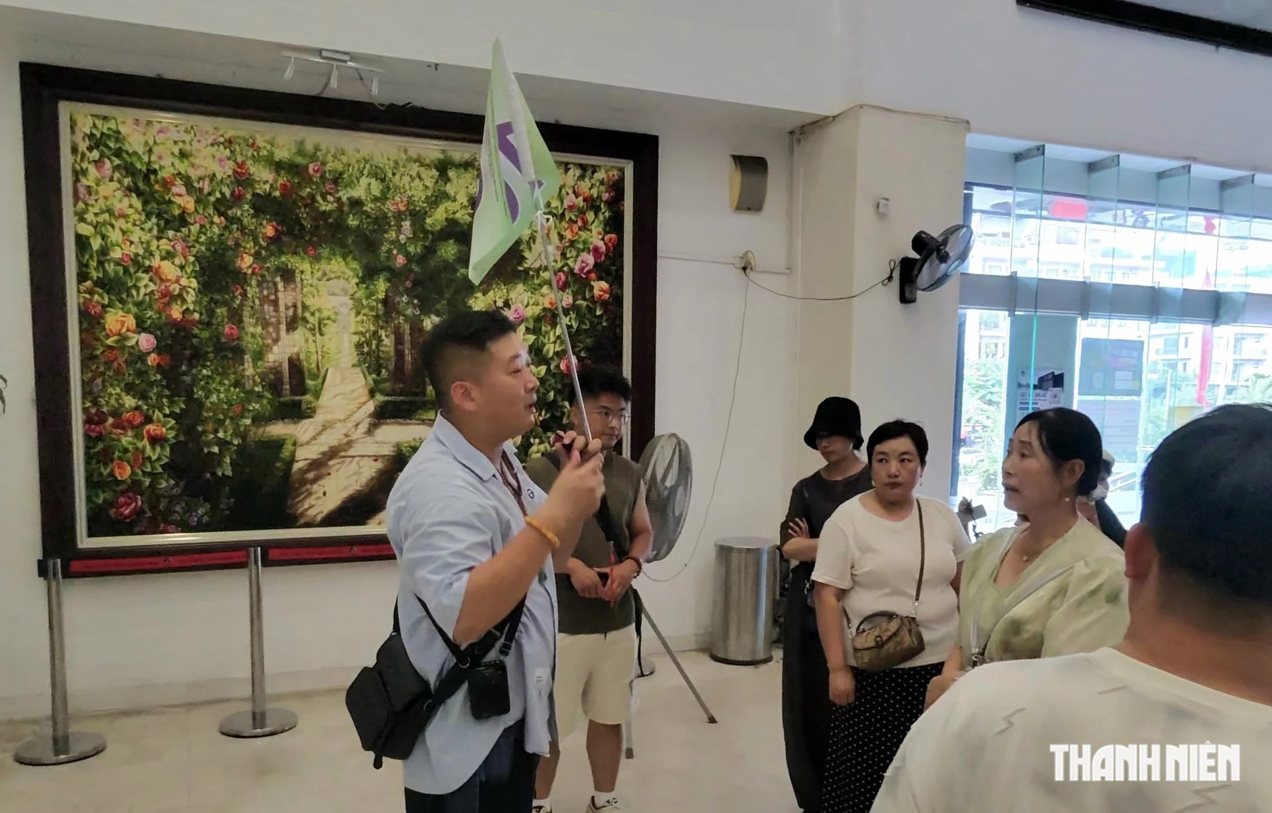 Khoảng trống nào để người Trung Quốc 'cầm đoàn', điểm shopping khép kín hoạt động?- Ảnh 1.