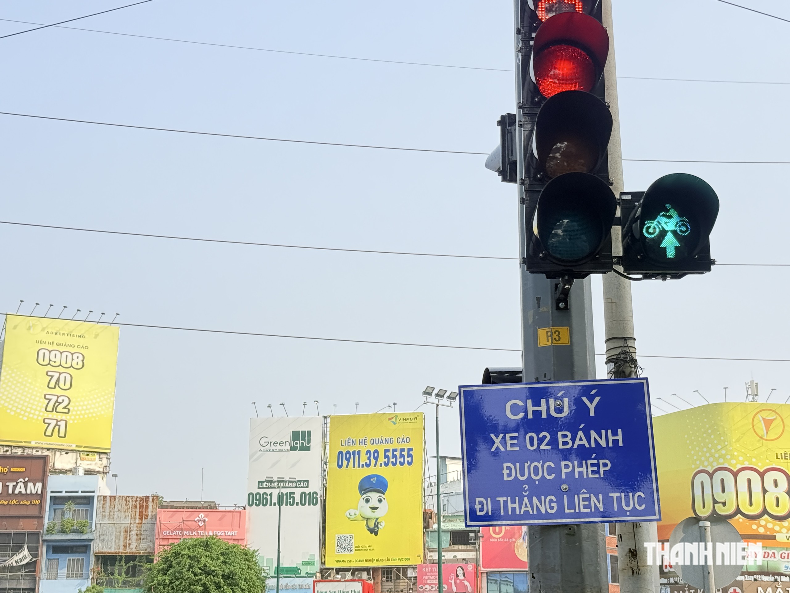 Vòng xoay ngã 6 Cộng Hòa lắp đèn, xe máy được đi thẳng liên tục:Quẹo thì sao? - Ảnh 13.