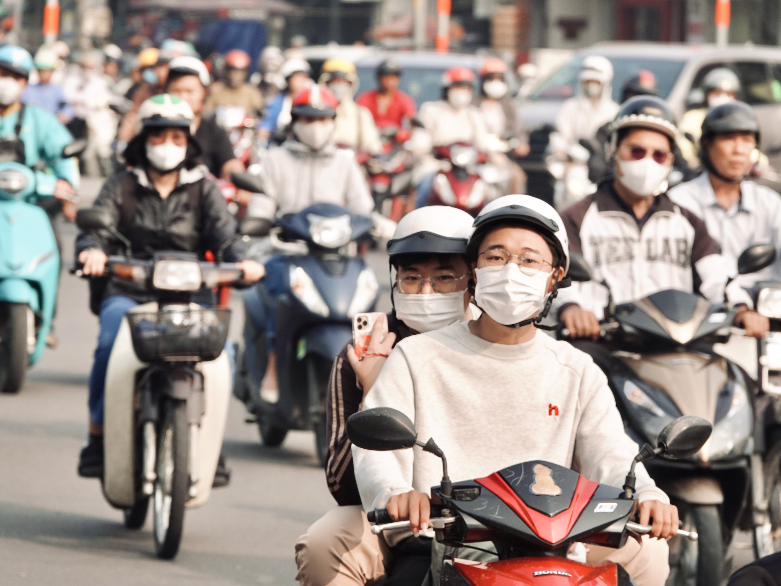 Vòng xoay ngã 6 Cộng Hòa lắp đèn, xe máy được đi thẳng liên tục:Quẹo thì sao? - Ảnh 11.