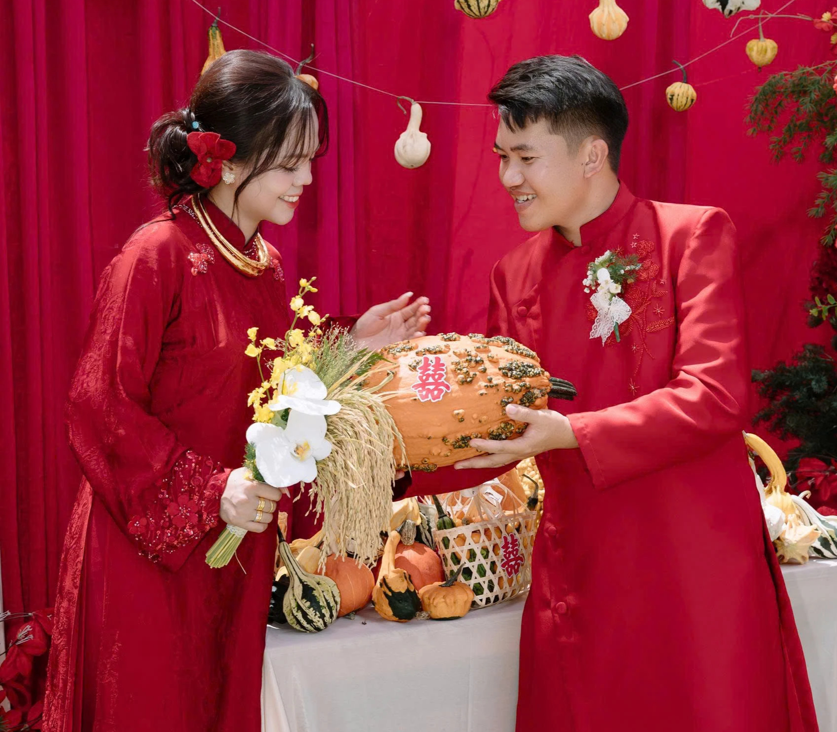 Bộ ảnh cưới giữa khu vườn do cặp đ&ocirc;i tự vun trồng ở Măng Đen- Ảnh 6.
