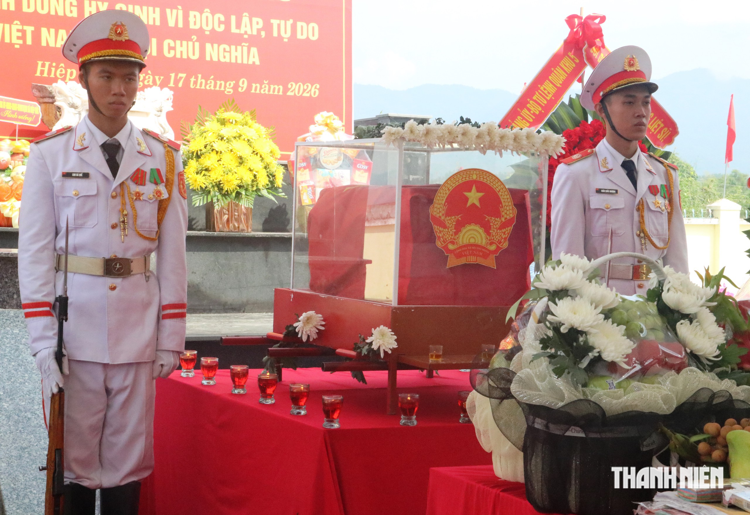 Một câu nói sau hơn nửa thế kỷ: 'Mẹ ơi, con tìm được ông ngoại rồi!'- Ảnh 2.