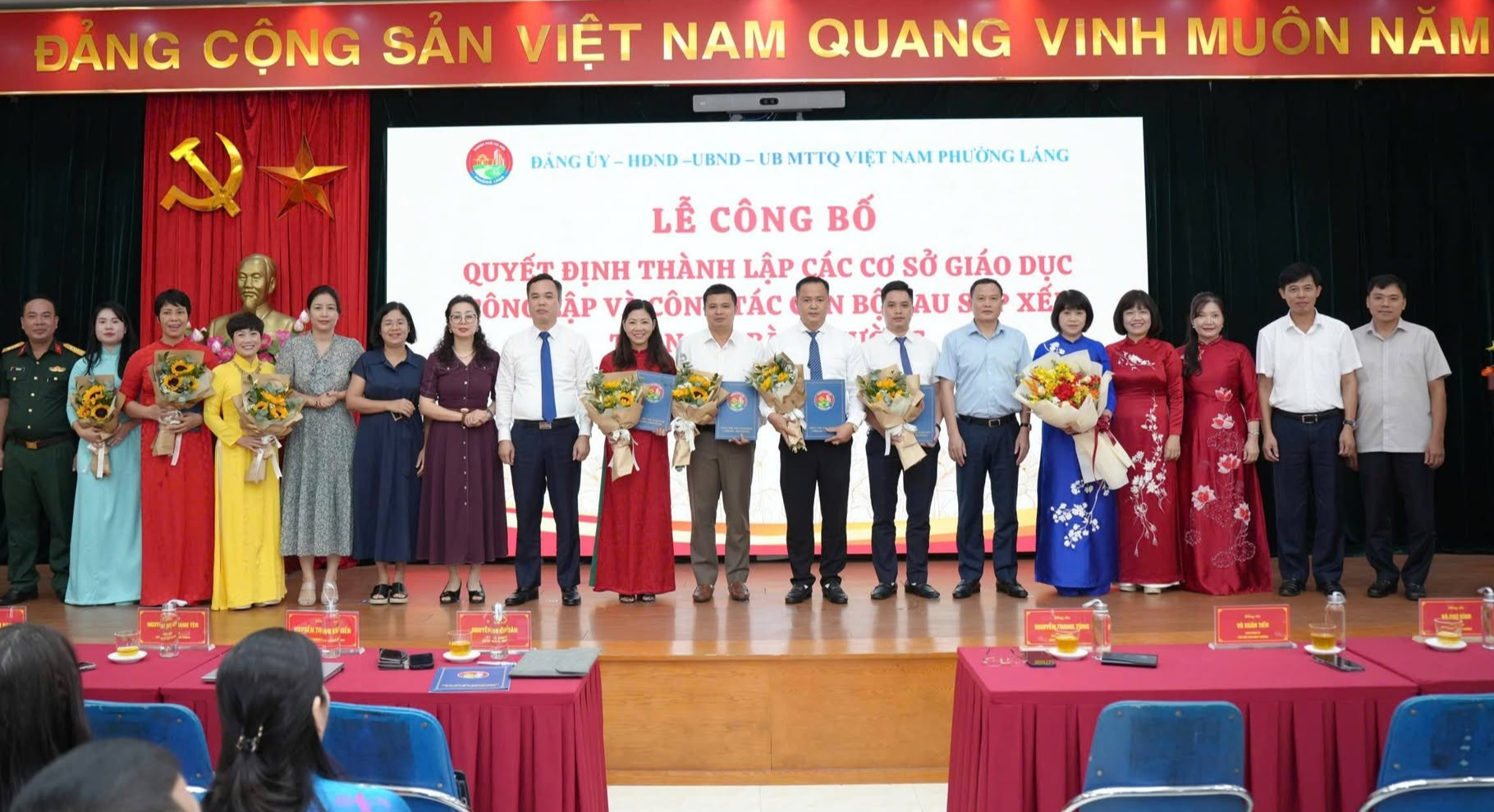 Thay đổi cách tính phụ cấp chức vụ với hiệu trưởng, hiệu phó sau sắp xếp trường - Ảnh 1.