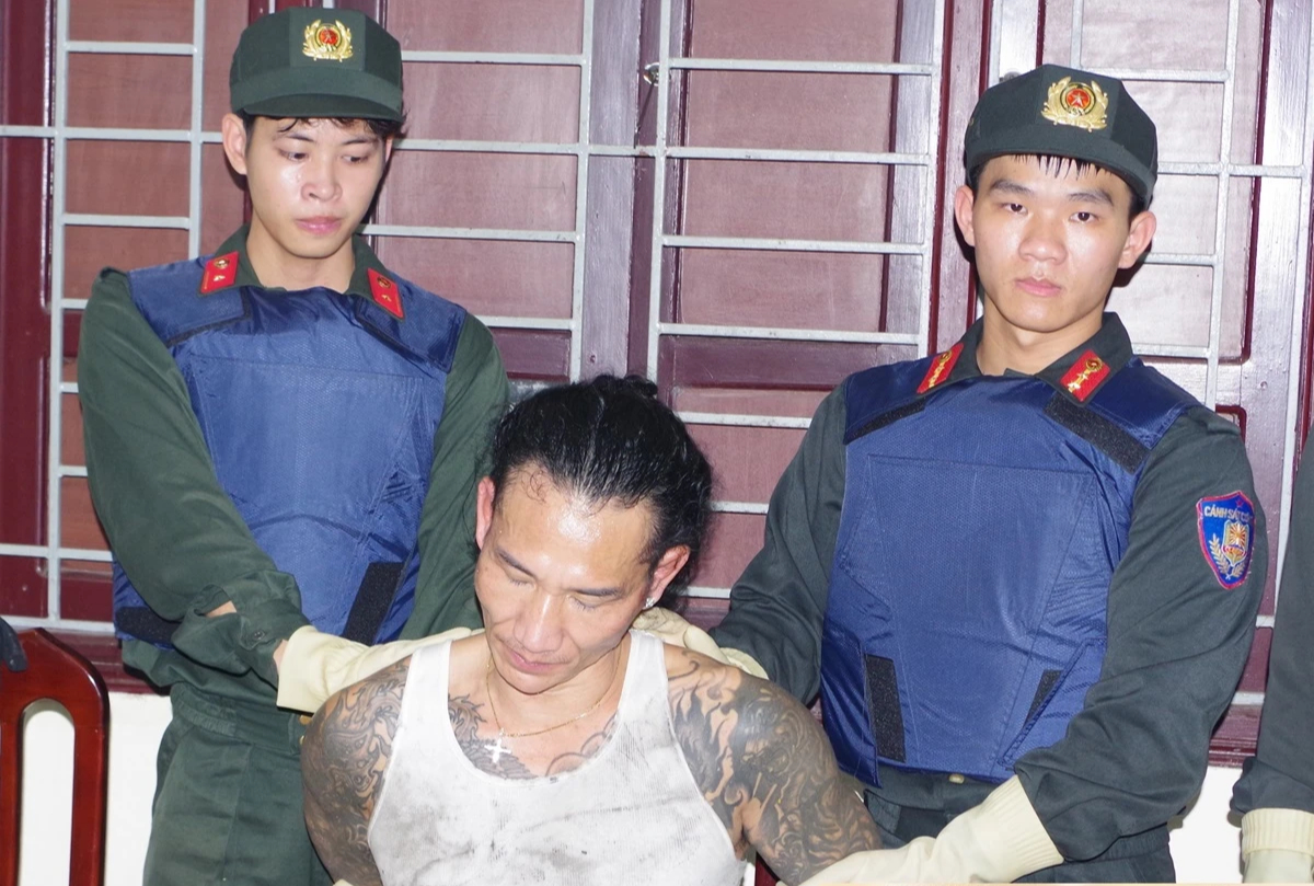 Bắt giữ 'Đức cộng Nam Định' - Ảnh 1.