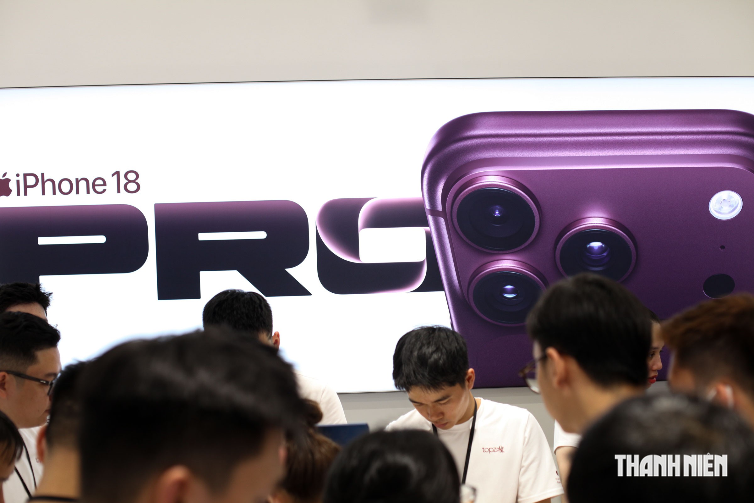 Lý do iPhone 18 Pro Max xả hết pin trước khi xuất xưởng - Ảnh 1.