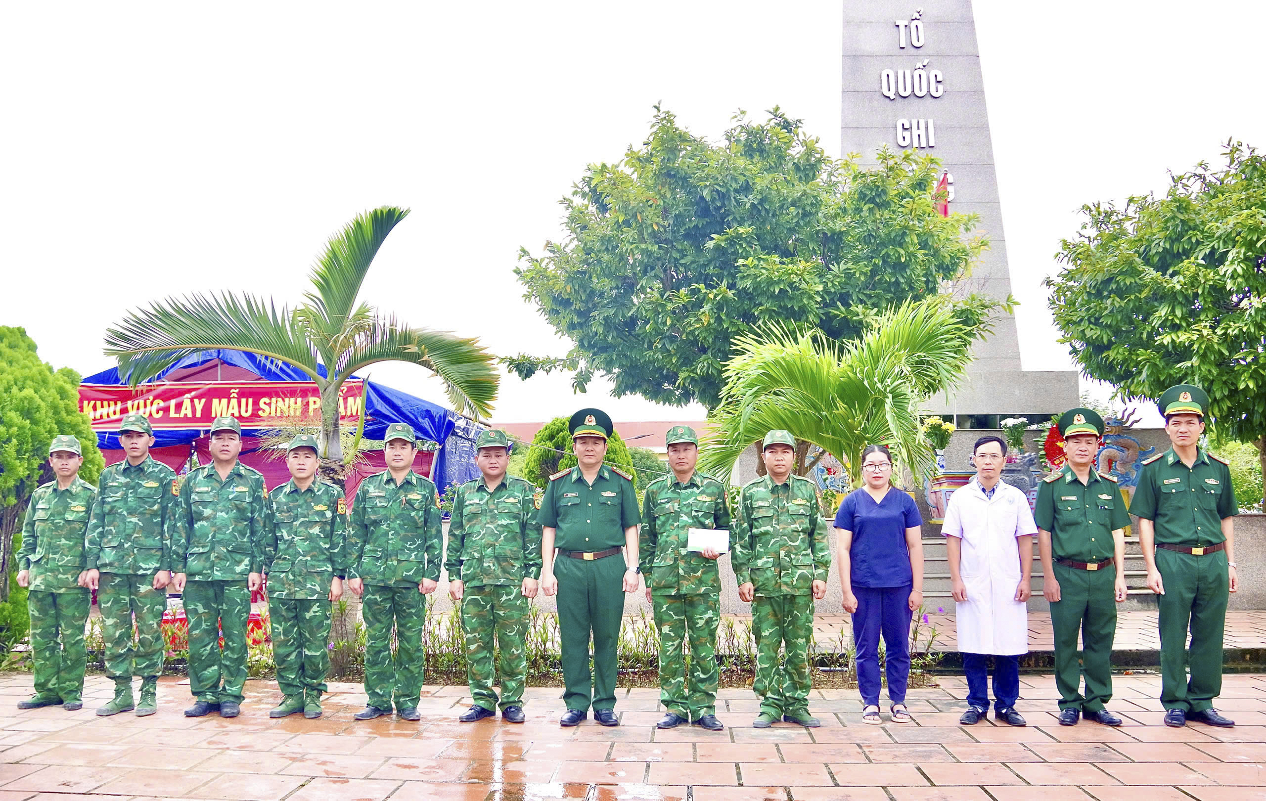 Lễ Quốc khánh 2.9, lính biên phòng vẫn bám nghĩa trang tìm đồng đội - Ảnh 2.