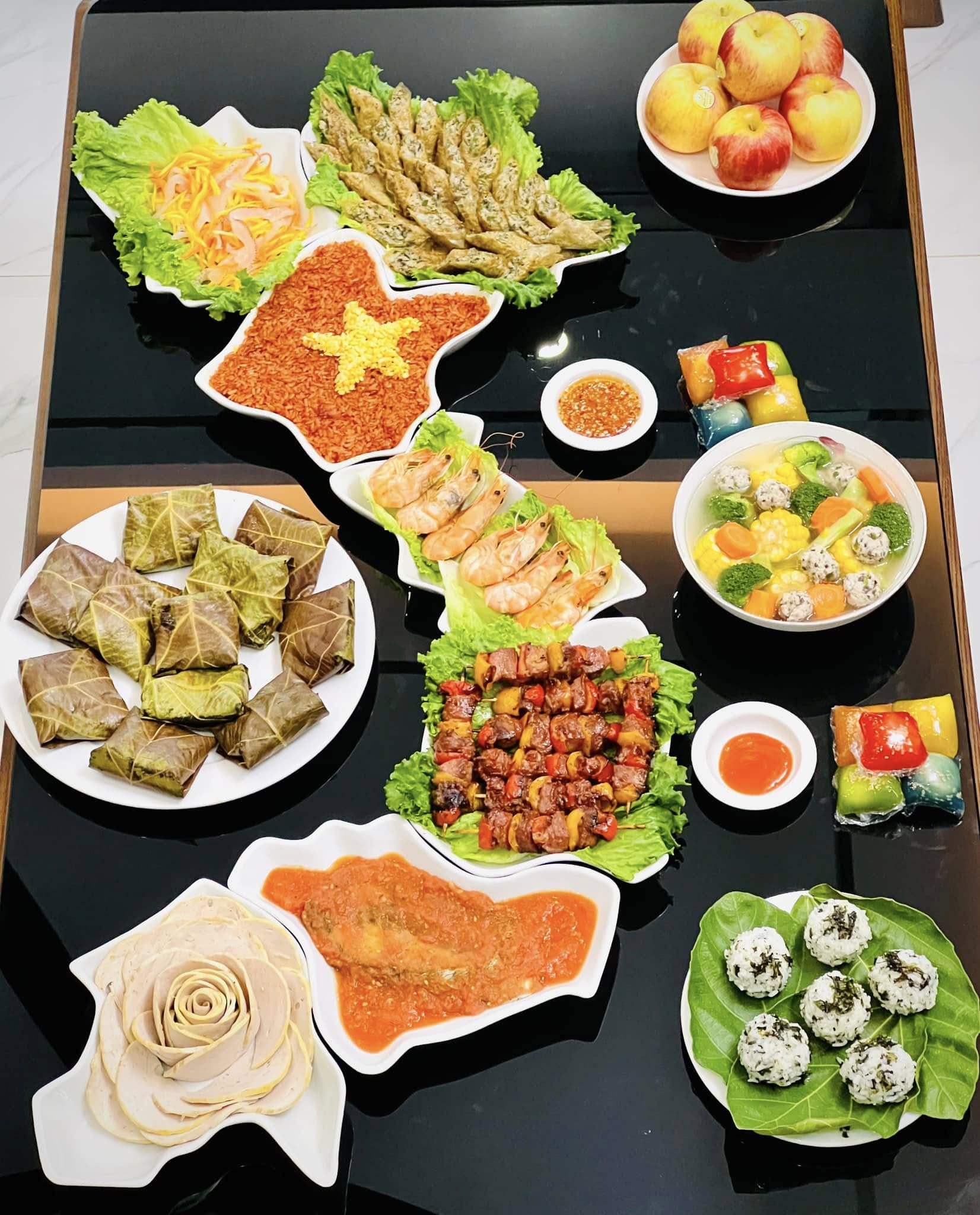 Dân mạng khoe loạt món ăn tạo hình cờ đỏ sao vàng mừng lễ Quốc khánh 2.9 - Ảnh 5.