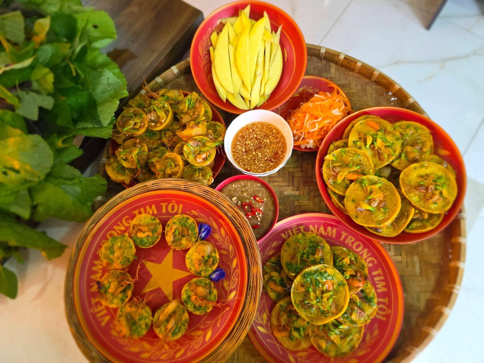 Dân mạng khoe loạt món ăn tạo hình cờ đỏ sao vàng mừng lễ Quốc khánh 2.9 - Ảnh 6.
