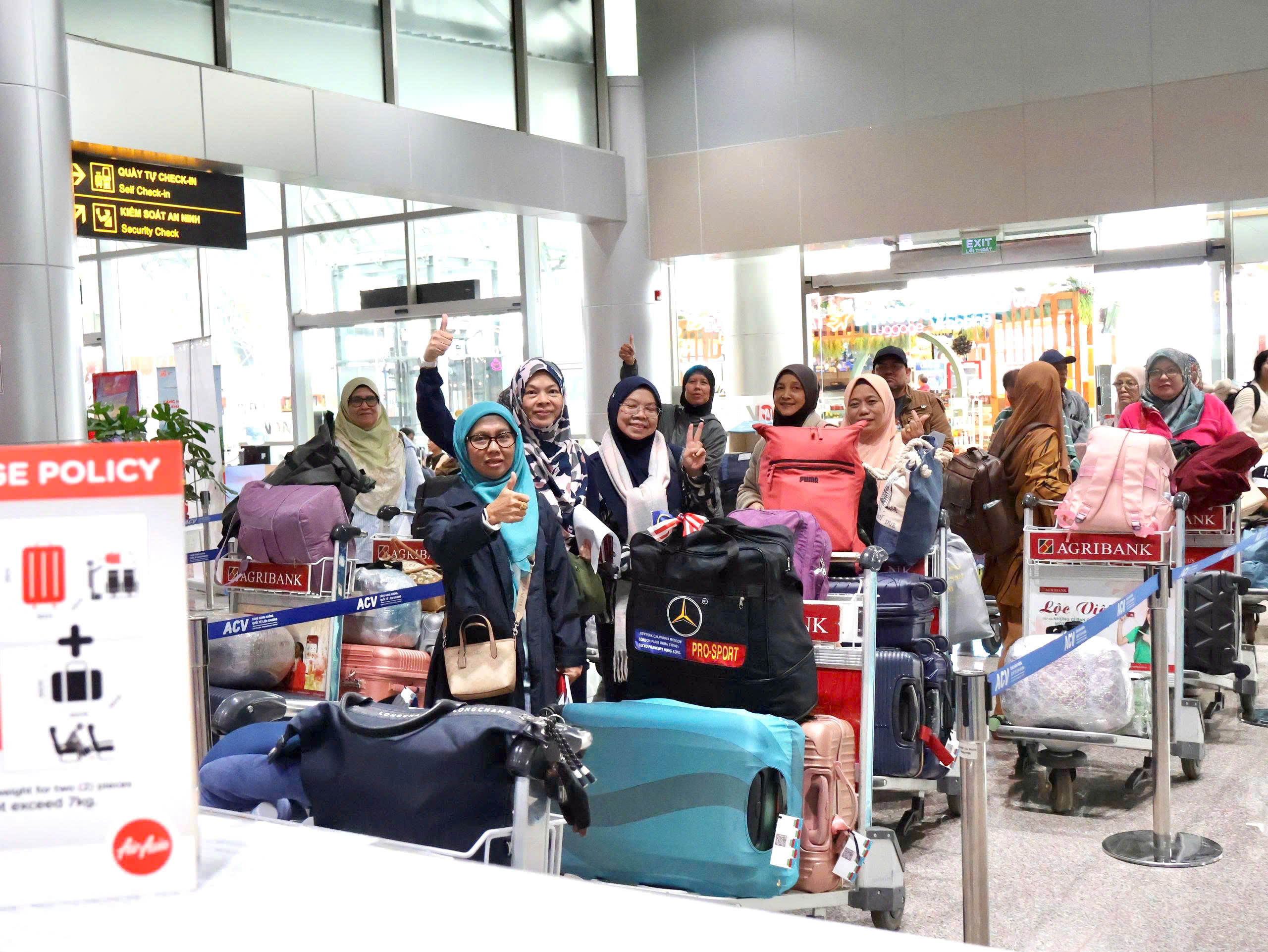 Đường bay quốc tế Đà Lạt - Kuala Lumpur nối lại đúng ngày Quốc khánh- Ảnh 1.