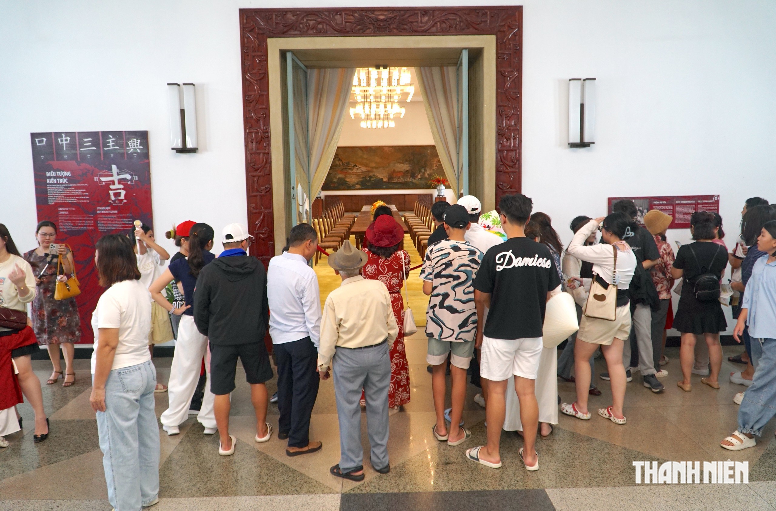 Ngày cuối nghỉ lễ Quốc khánh 2.9: Dinh Độc Lập, Thảo Cầm Viên đông nghẹt người - Ảnh 8.