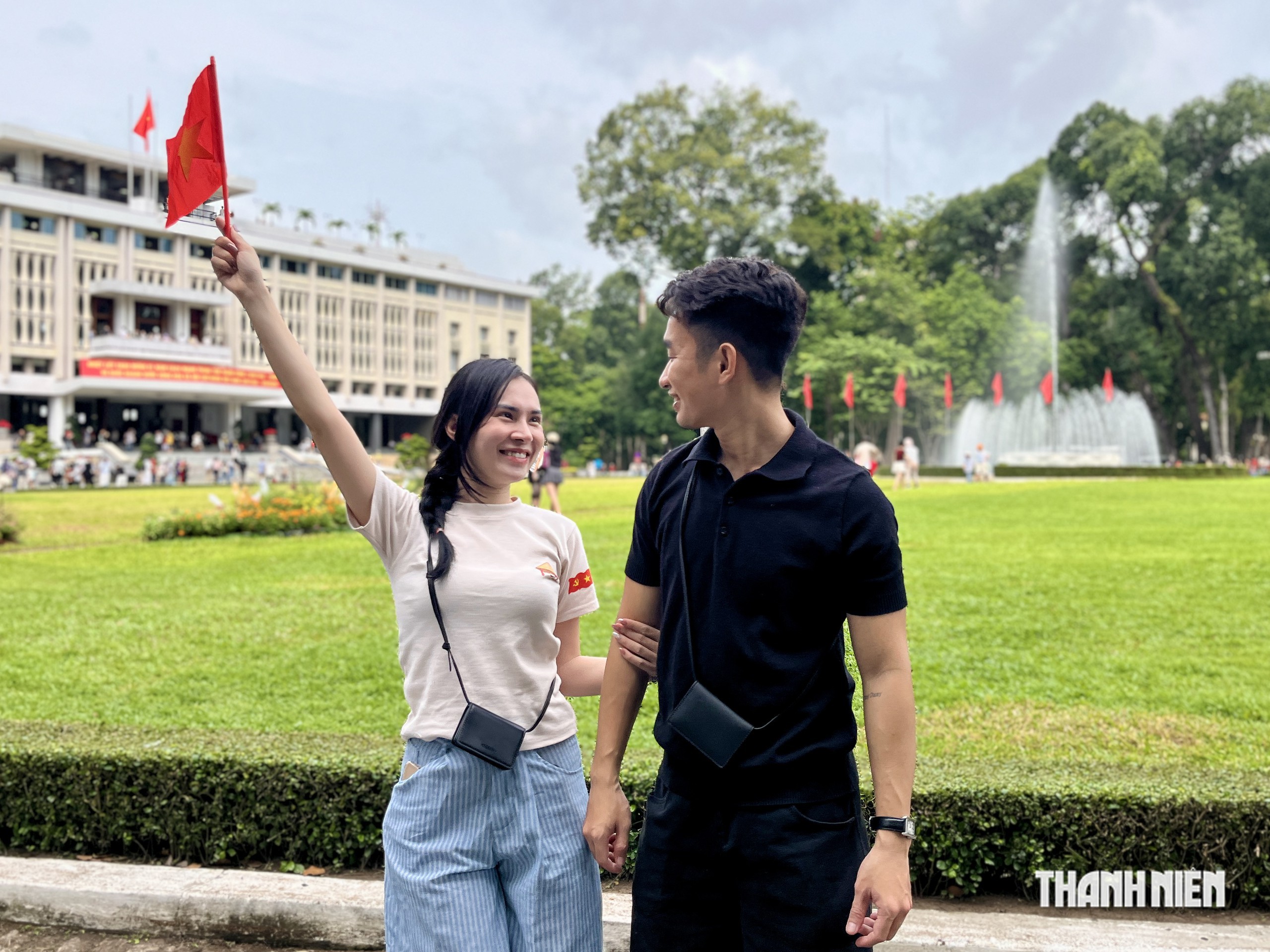 Người trẻ diện đồ, kéo nhau check-in Chợ Bến Thành, Dinh Độc Lập lễ 2.9 - Ảnh 16.