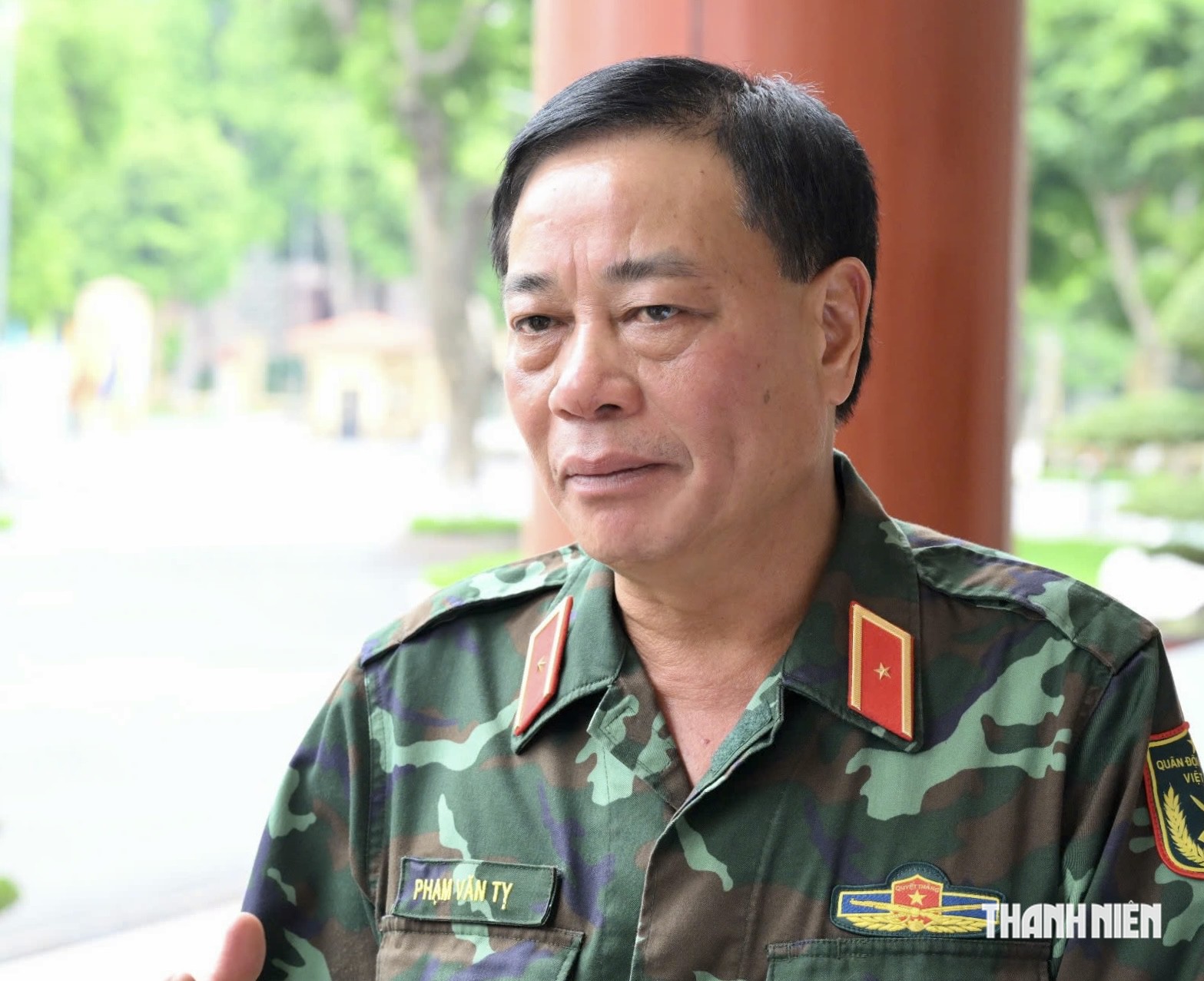 Vị tướng 3 lần dẫn quân đi cứu hộ nước ngoài: 'Phần thưởng lớn nhất là những cái ôm’- Ảnh 1.