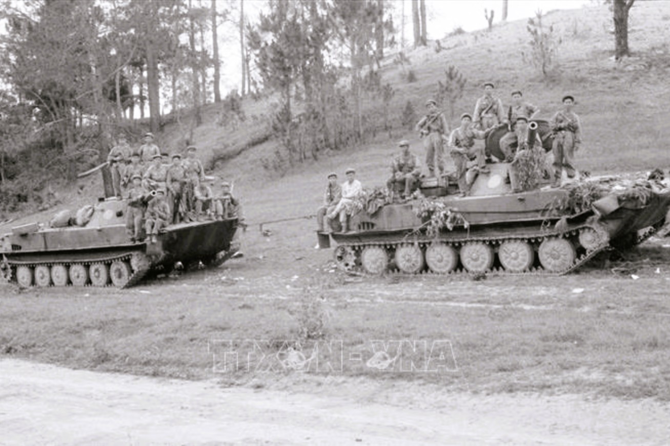 Xe tăng PT-76: Giúp nước bạn Lào có đơn vị xe tăng đầu tiên- Ảnh 6.