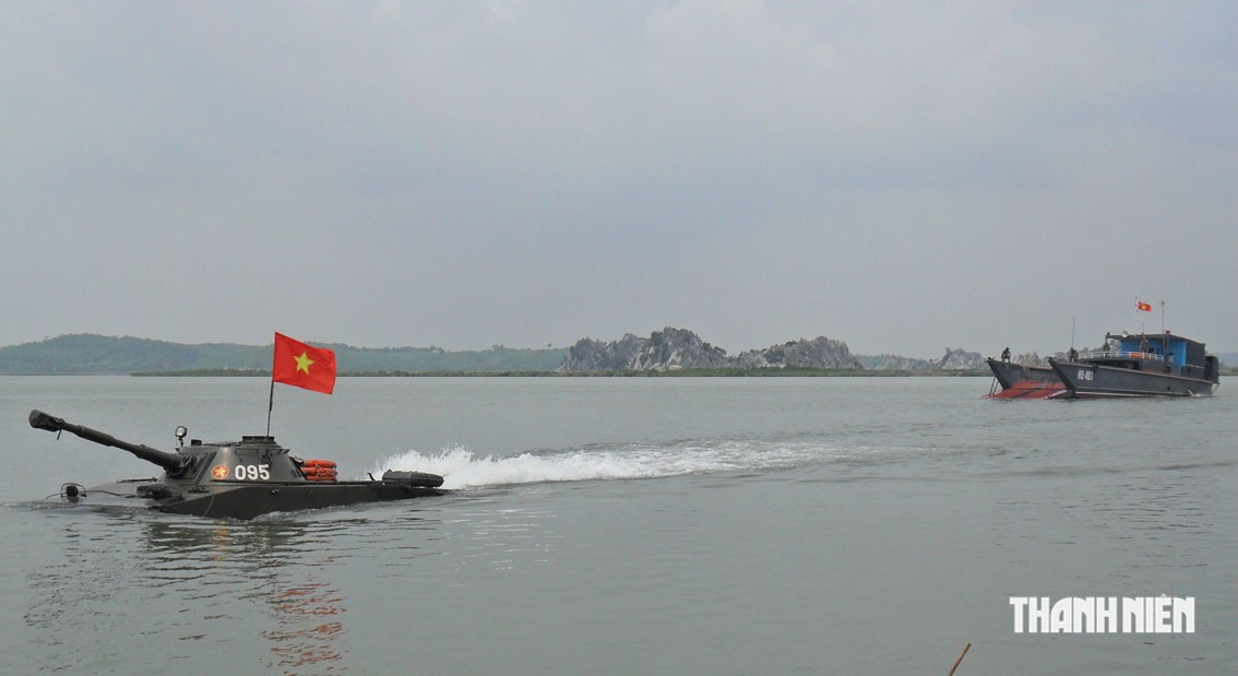 Xe tăng PT-76: Giúp nước bạn Lào có đơn vị xe tăng đầu tiên- Ảnh 9.