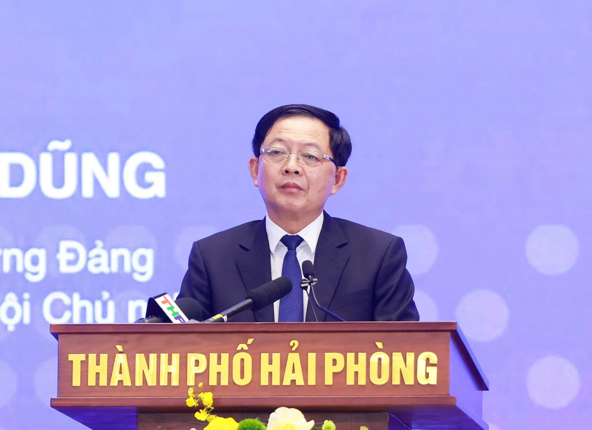 Phó Thủ tướng đề nghị Hải Phòng xây mô hình logistics chưa từng có - Ảnh 1.