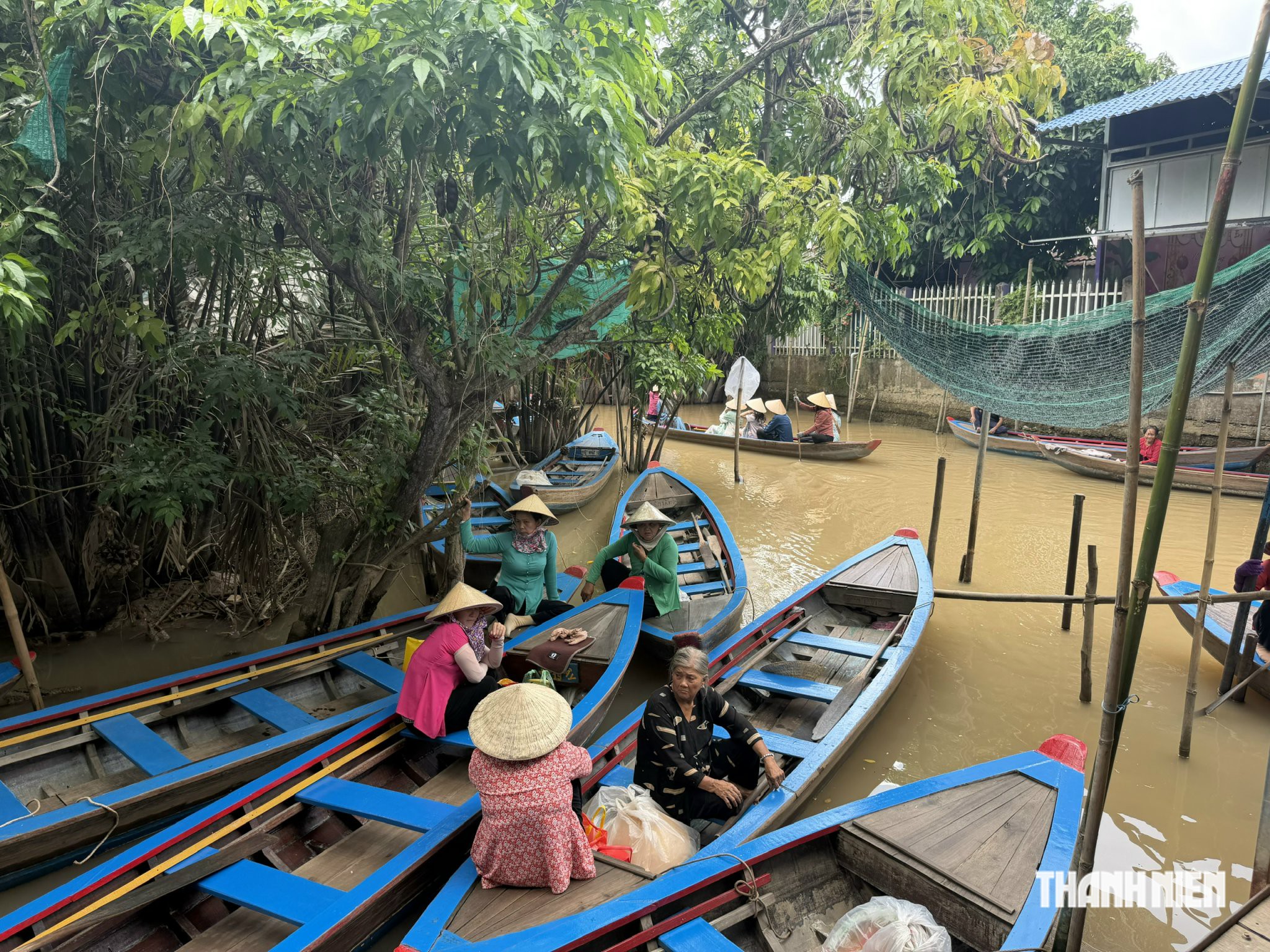 C&ugrave; lao thức giấc nhờ du lịch - Ảnh 8.
