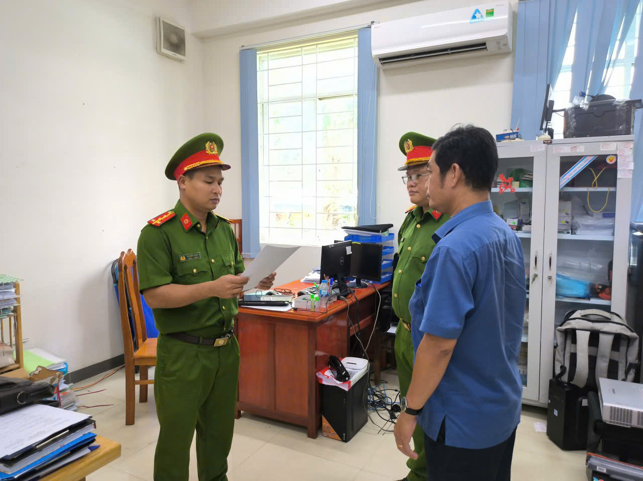 Nguyên kế toán trưởng Trung tâm Phát triển Quỹ đất Long Xuyên tham ô tài sản - Ảnh 1.