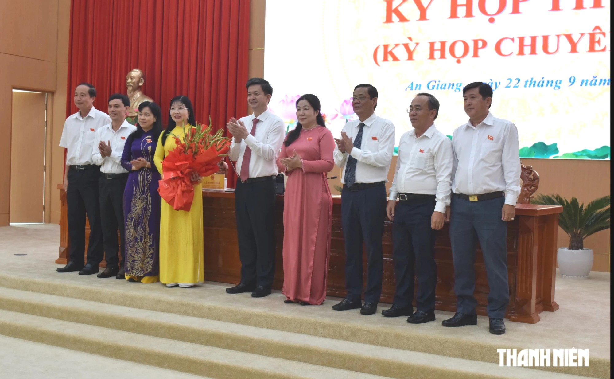 Bà Trần Thị Thanh Hương giữ chức Chủ tịch Hội đồng nhân dân tỉnh An Giang - Ảnh 1.