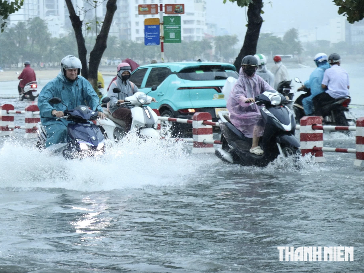 5 tỉnh mưa lớn dồn dập, có nơi trên 250 mm/ngày- Ảnh 1.
