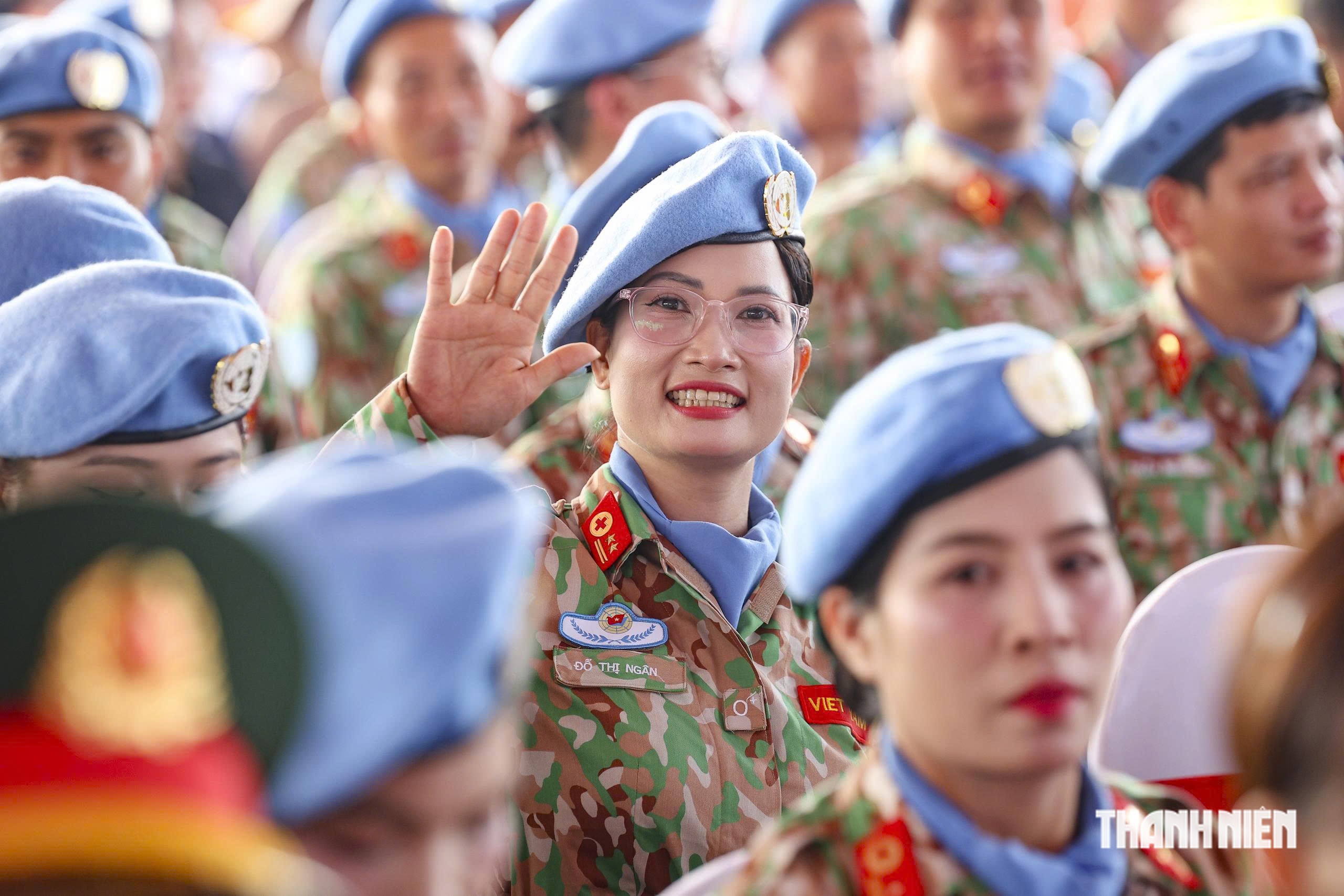 'Mong anh hoàn thành nhiệm vụ để về cưới em'- Ảnh 3.