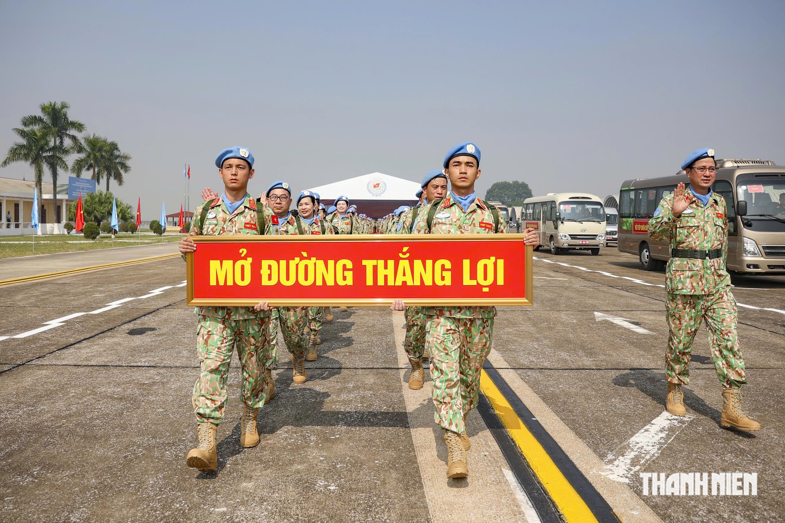 Phó chủ tịch nước giao nhiệm vụ cho 247 chiến sĩ gìn giữ hòa bình Liên Hiệp Quốc- Ảnh 5.