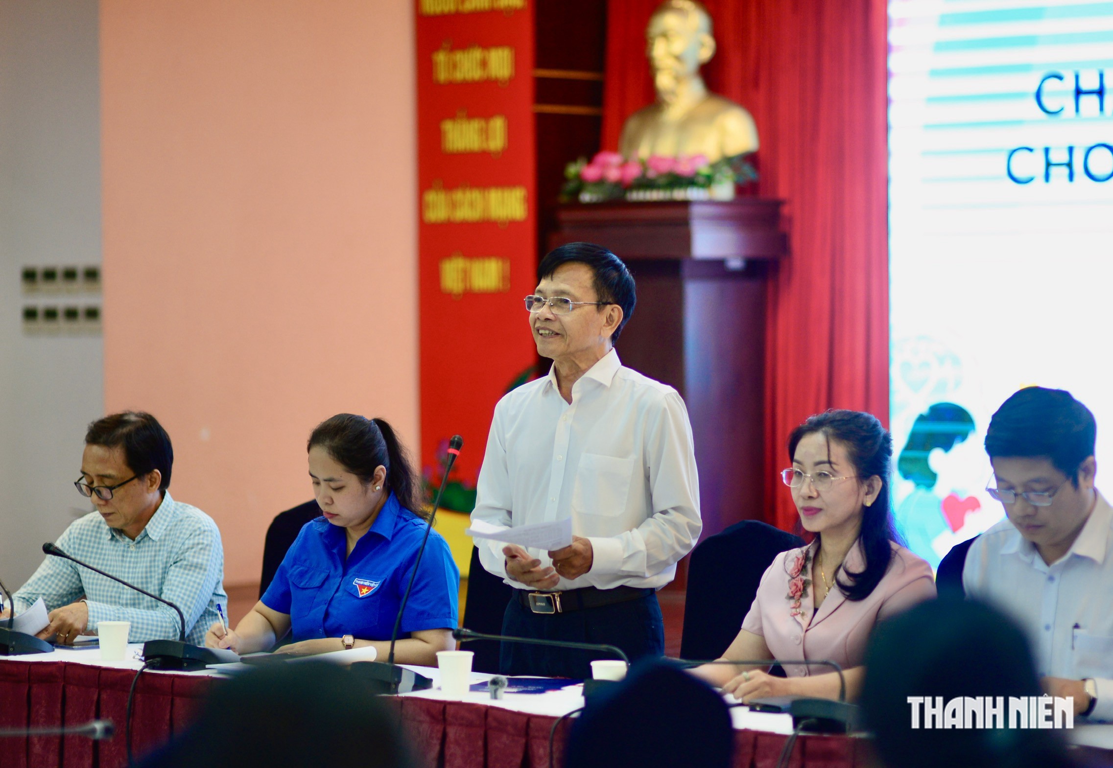 Chuyên gia lo lắng khi '4/10 học sinh đang thấy bất ổn': Làm sao để giúp trẻ? - Ảnh 1.