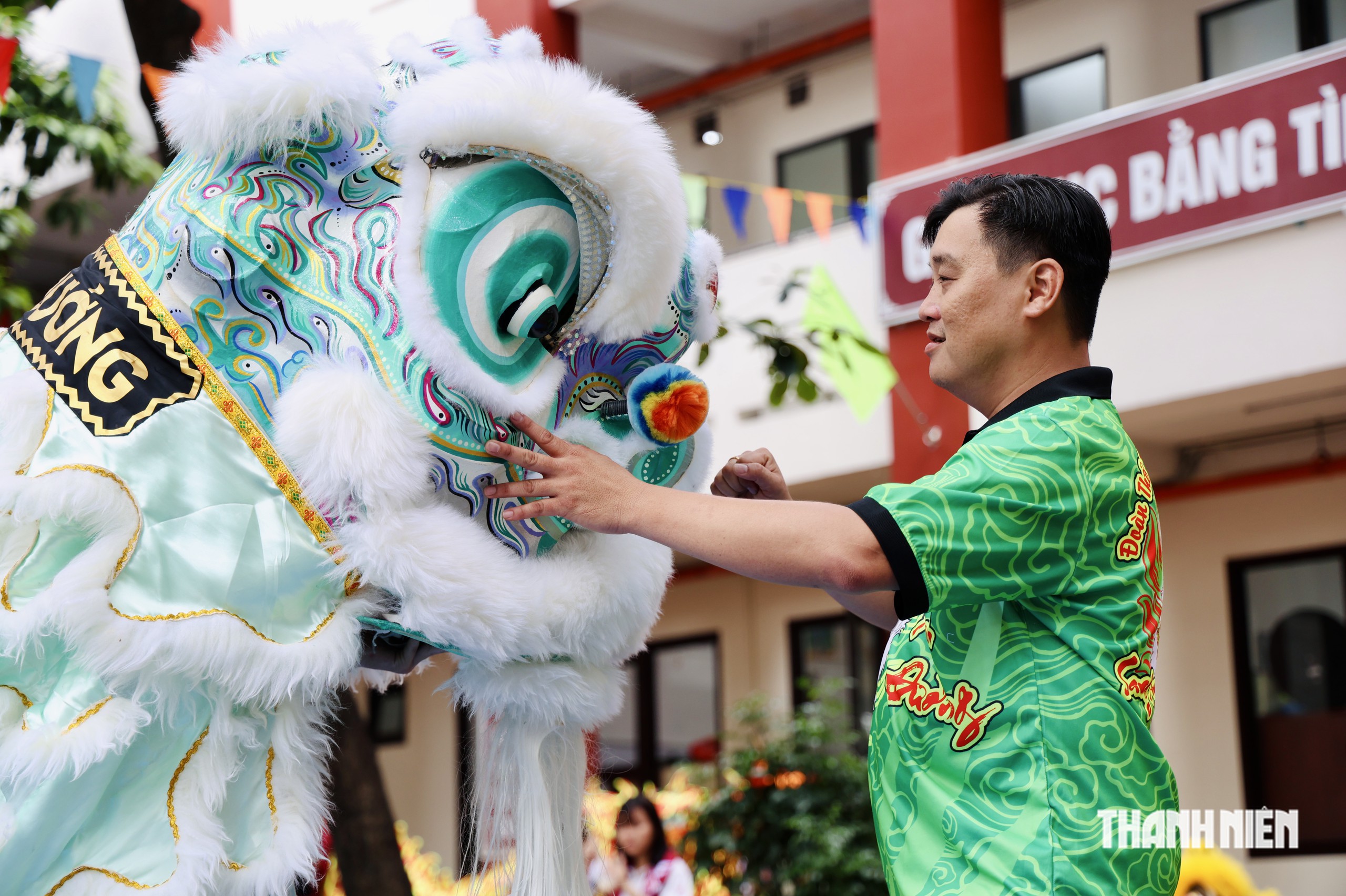 Đội lân sư rồng của học sinh ở TP.HCM: Trung thu này sẽ làm điều ý nghĩa - Ảnh 5.