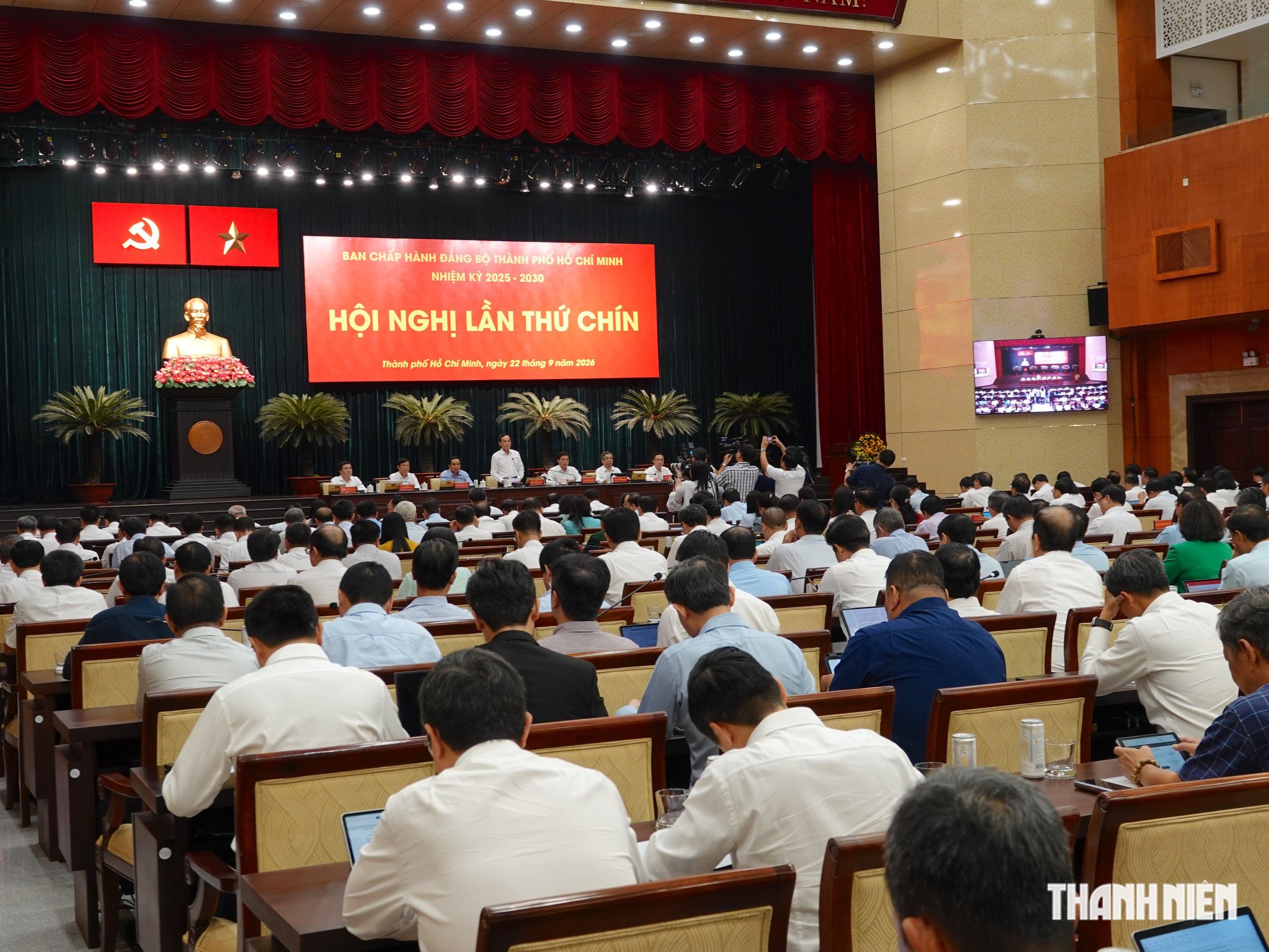 Phó bí thư Nguyễn Sinh Nhật Tân ra mắt Ban Chấp hành Đảng bộ TP.HCM - Ảnh 4.