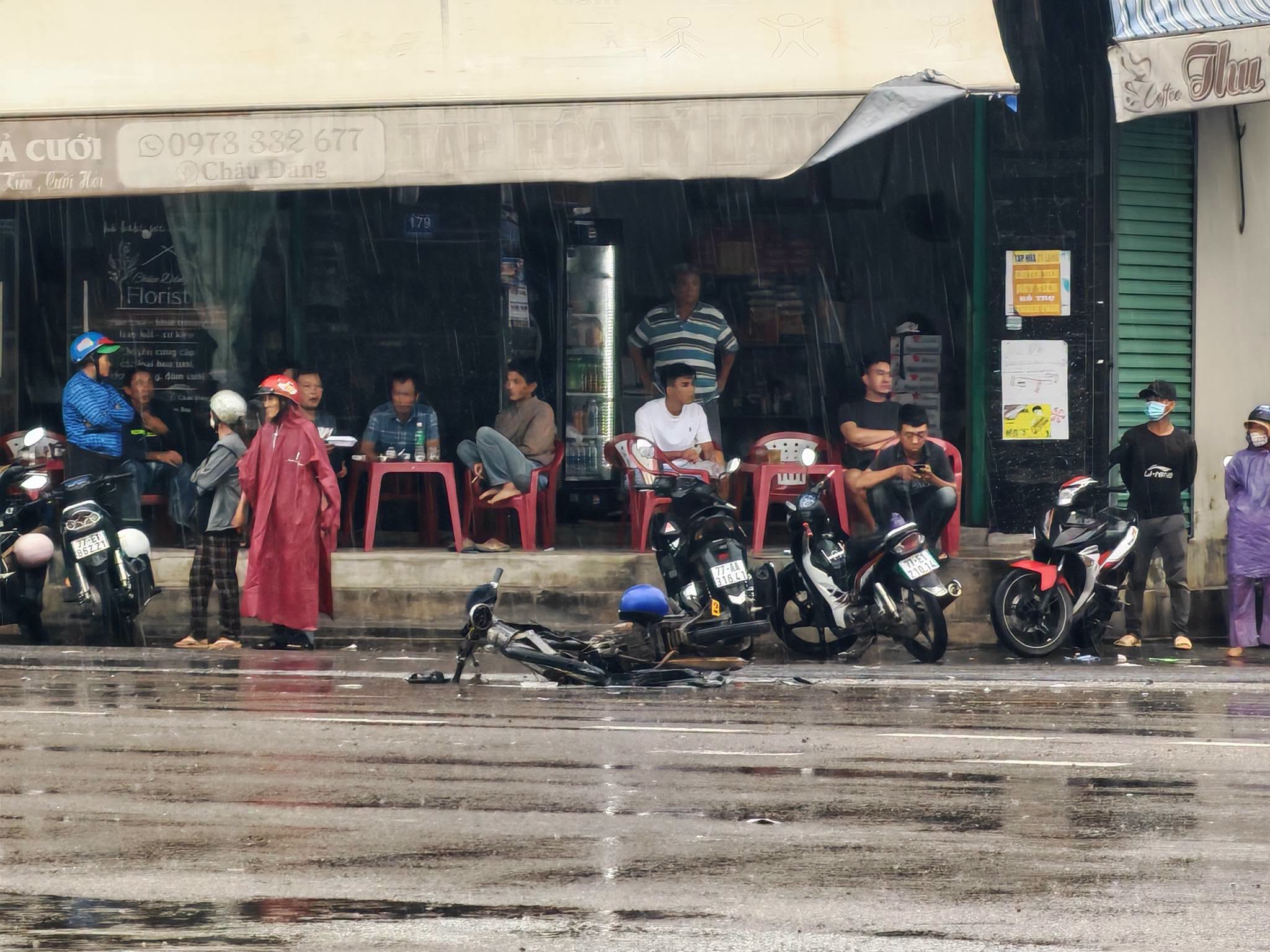 Điều tra vụ xe khách lật sau tai nạn giao thông trên QL1- Ảnh 3.