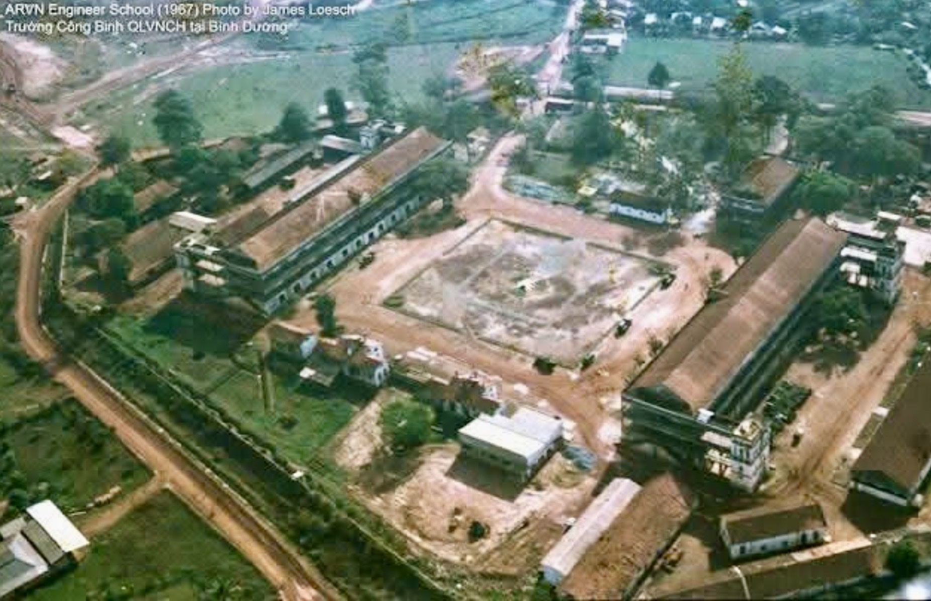 Tìm hài cốt liệt sĩ trong khuôn viên Trường Sĩ quan Công Binh ở TP.HCM - Ảnh 1.