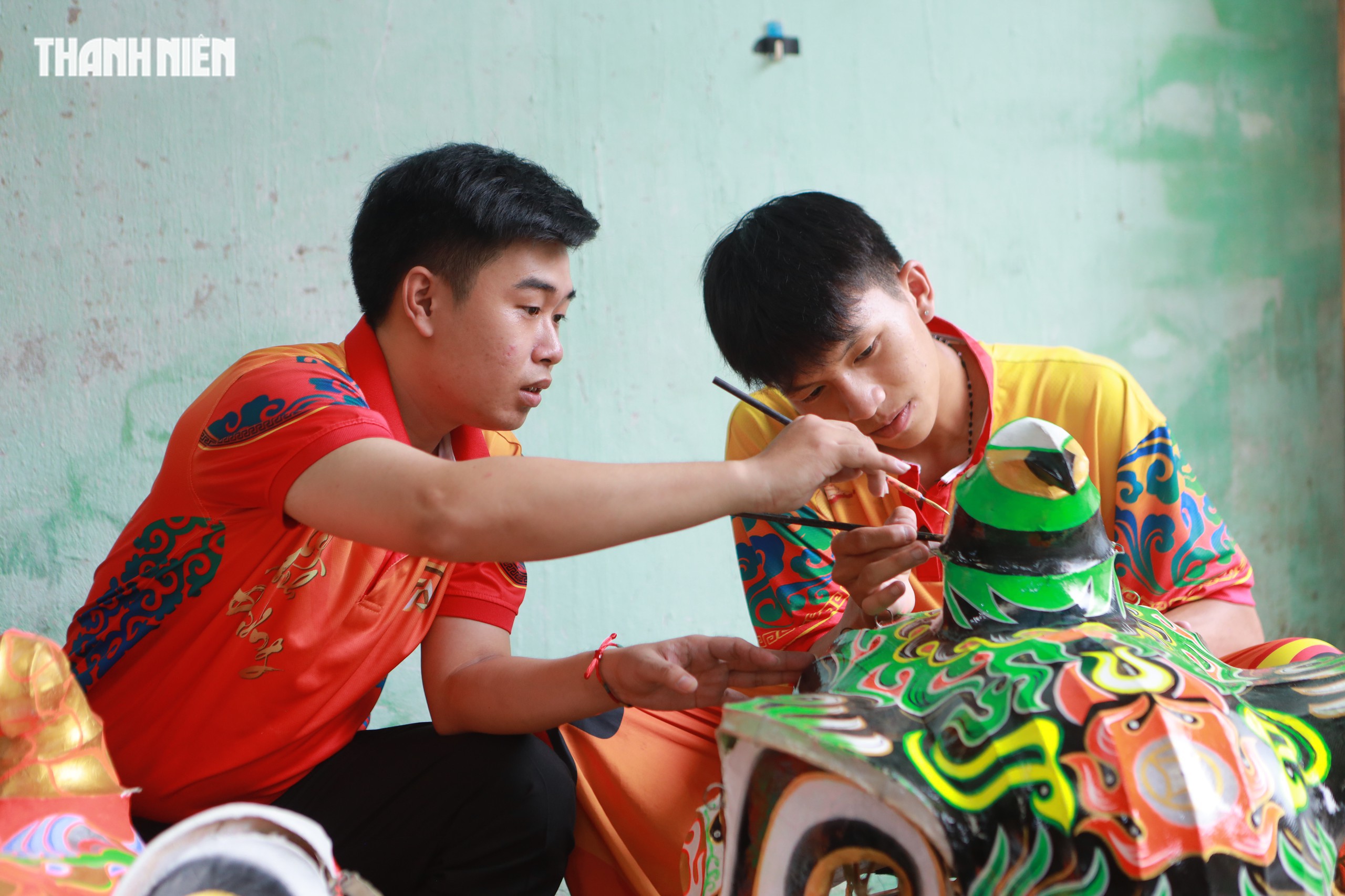 Chàng trai 28 tuổi cưu mang những đứa trẻ cơ nhỡ bằng nghề múa lân ở TP.HCM - Ảnh 9.