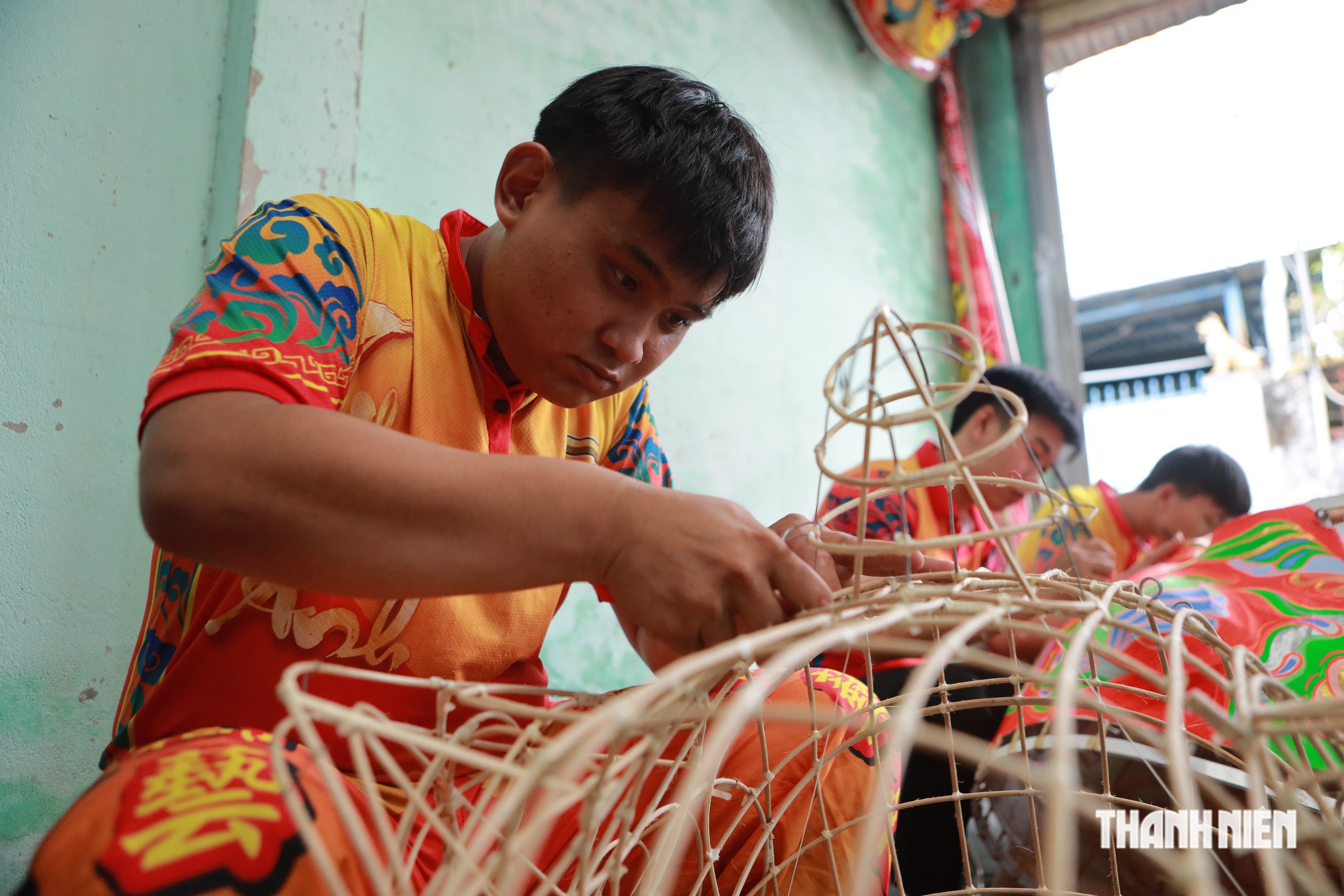 Chàng trai 28 tuổi cưu mang những đứa trẻ cơ nhỡ bằng nghề múa lân ở TP.HCM - Ảnh 11.