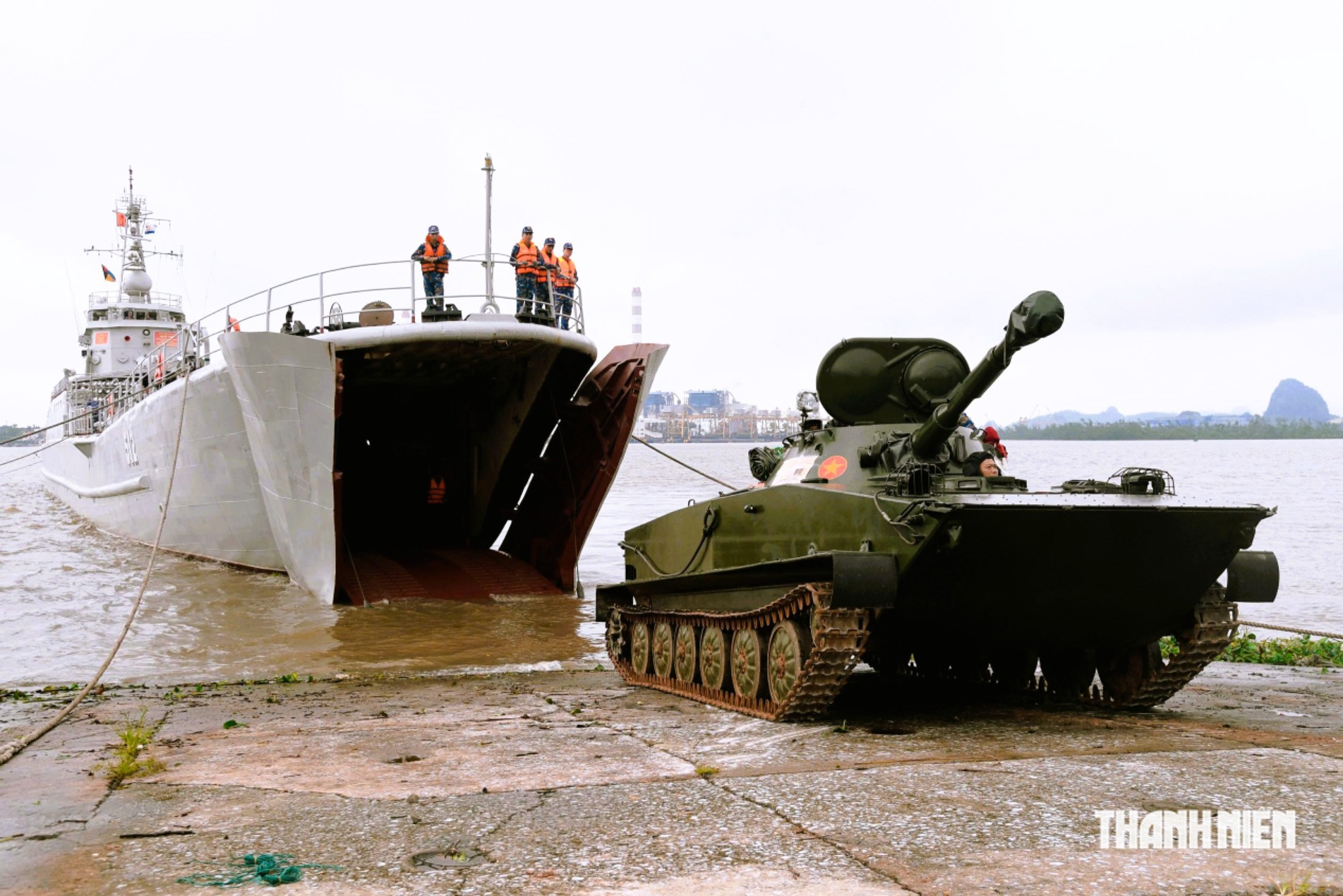 Xe tăng PT-76: Bộ đội Việt Nam lập kỳ tích cho xe tăng bơi- Ảnh 8.