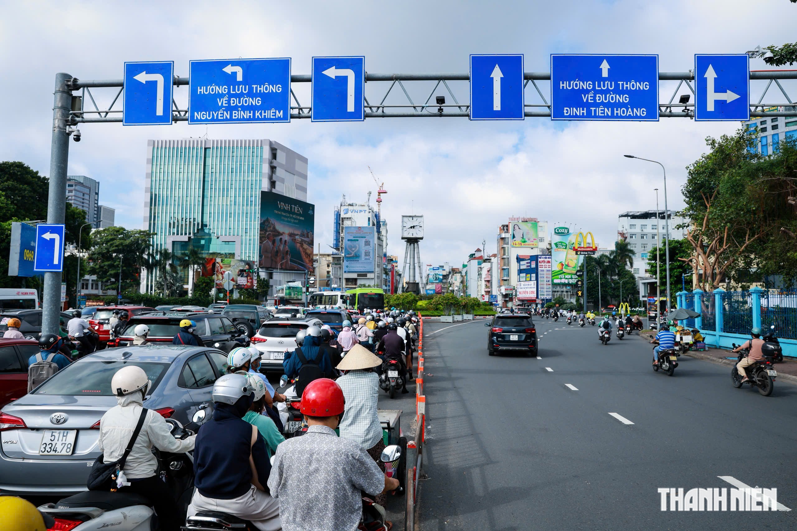 Đ&uacute;ng 4 th&aacute;ng bỏ chạy v&ograve;ng xuyến, v&ograve;ng xoay Điện Bi&ecirc;n Phủ giờ ra sao? - Ảnh 5.