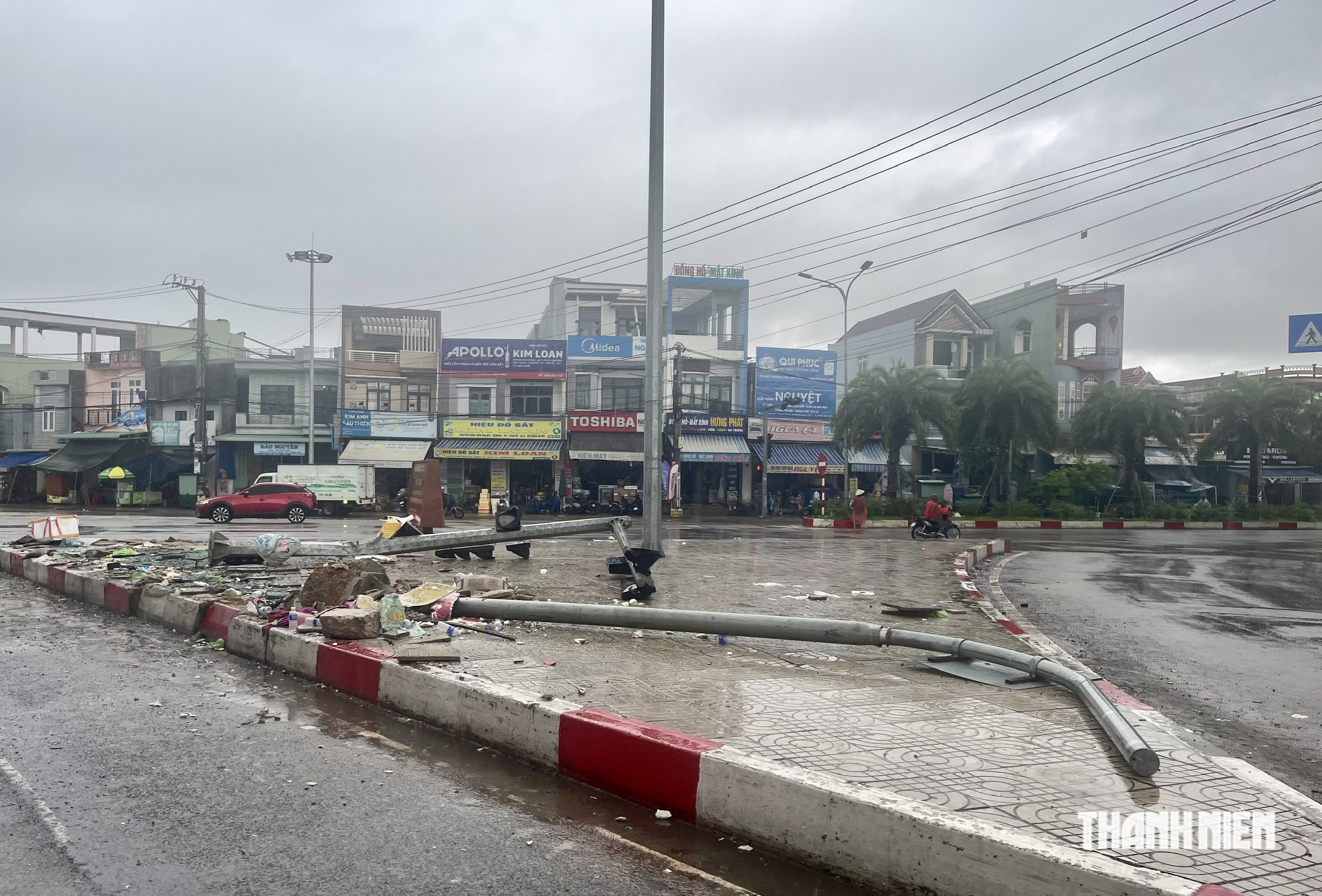 Hai nạn nhân tử vong trong vụ tai nạn liên hoàn trên quốc lộ 1- Ảnh 1.