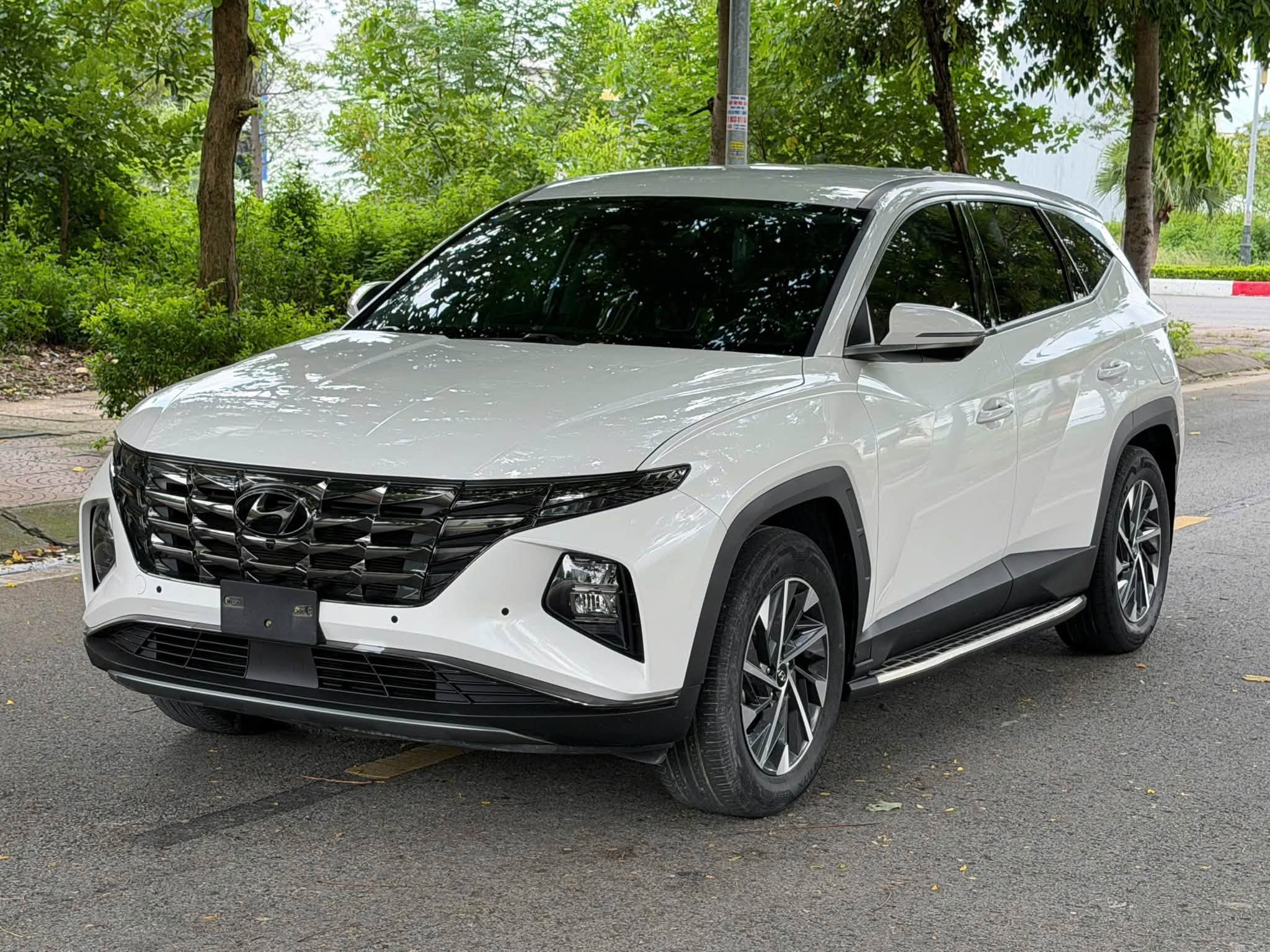 5 đời xe Hyundai Tucson sau 22 năm: Khác lạ đến ngỡ ngàng 5 đời xe Hyundai Tucson sau 22 năm: 'Lột xác' đến ngỡ ngàng - Ảnh 5.