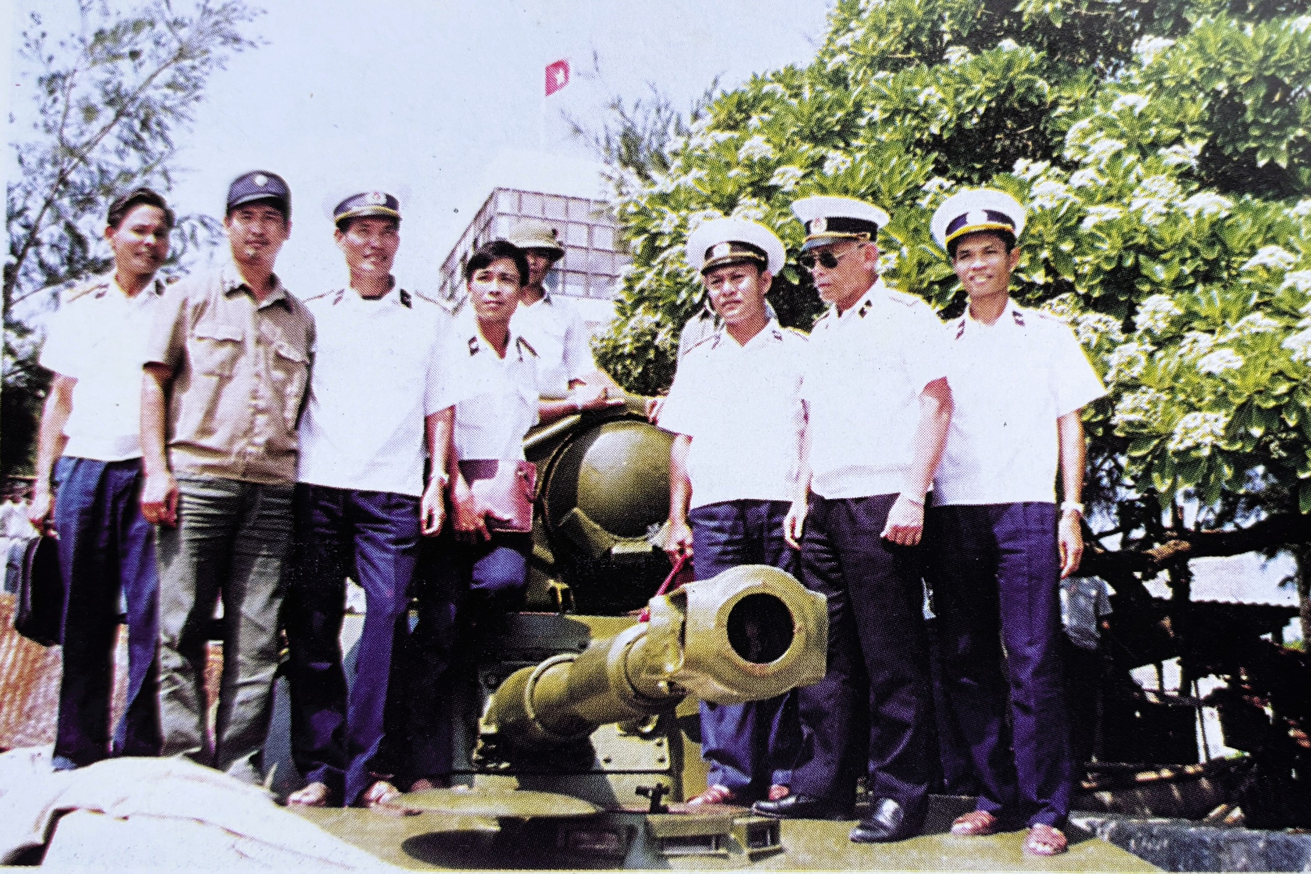 Xe tăng PT-76: S&aacute;t c&aacute;nh c&ugrave;ng Trường Sa từ năm 1980- Ảnh 12.