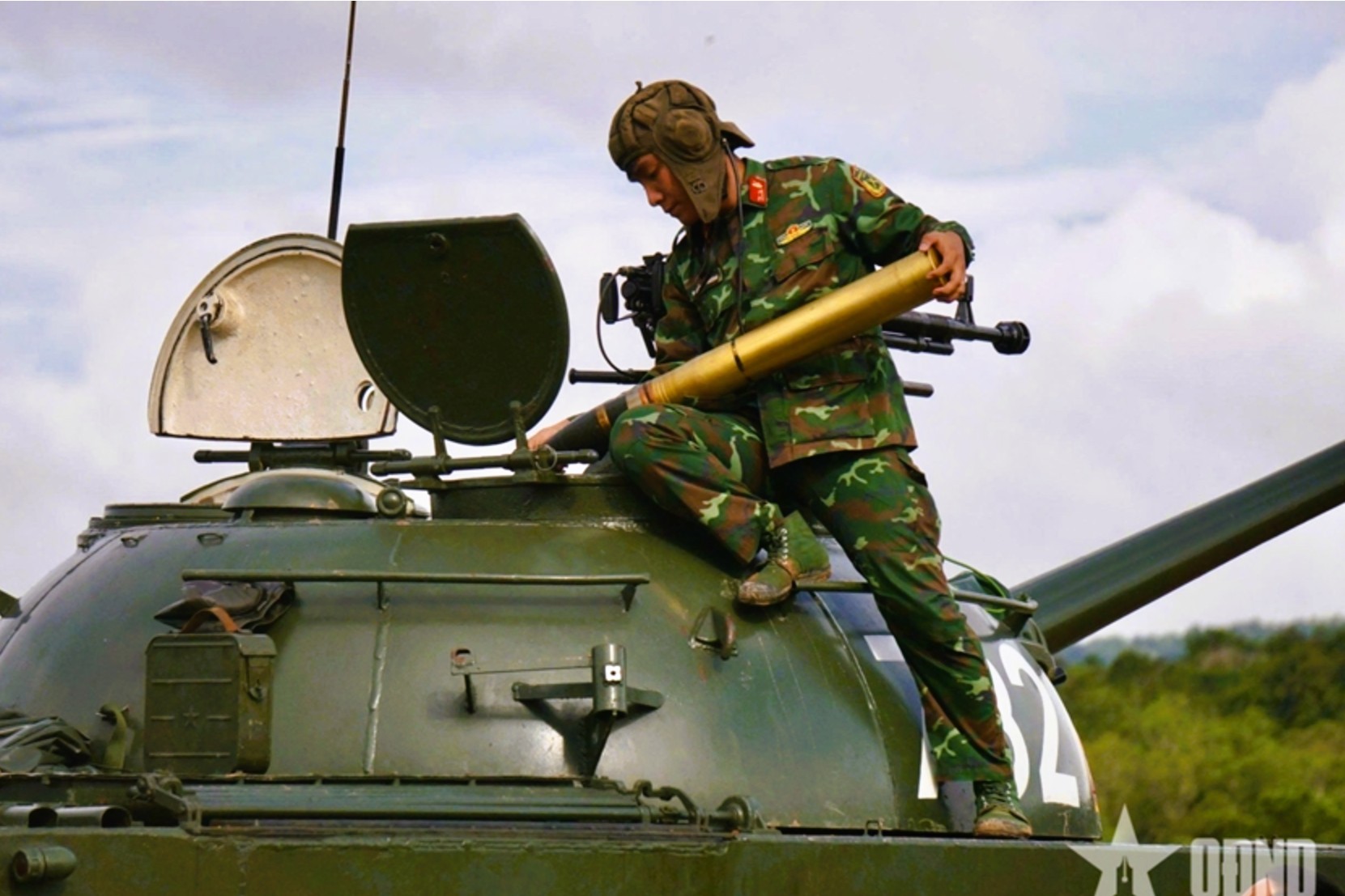 Xe tăng K63-85 đánh Pol Pot, bảo vệ Trường Sa- Ảnh 10.