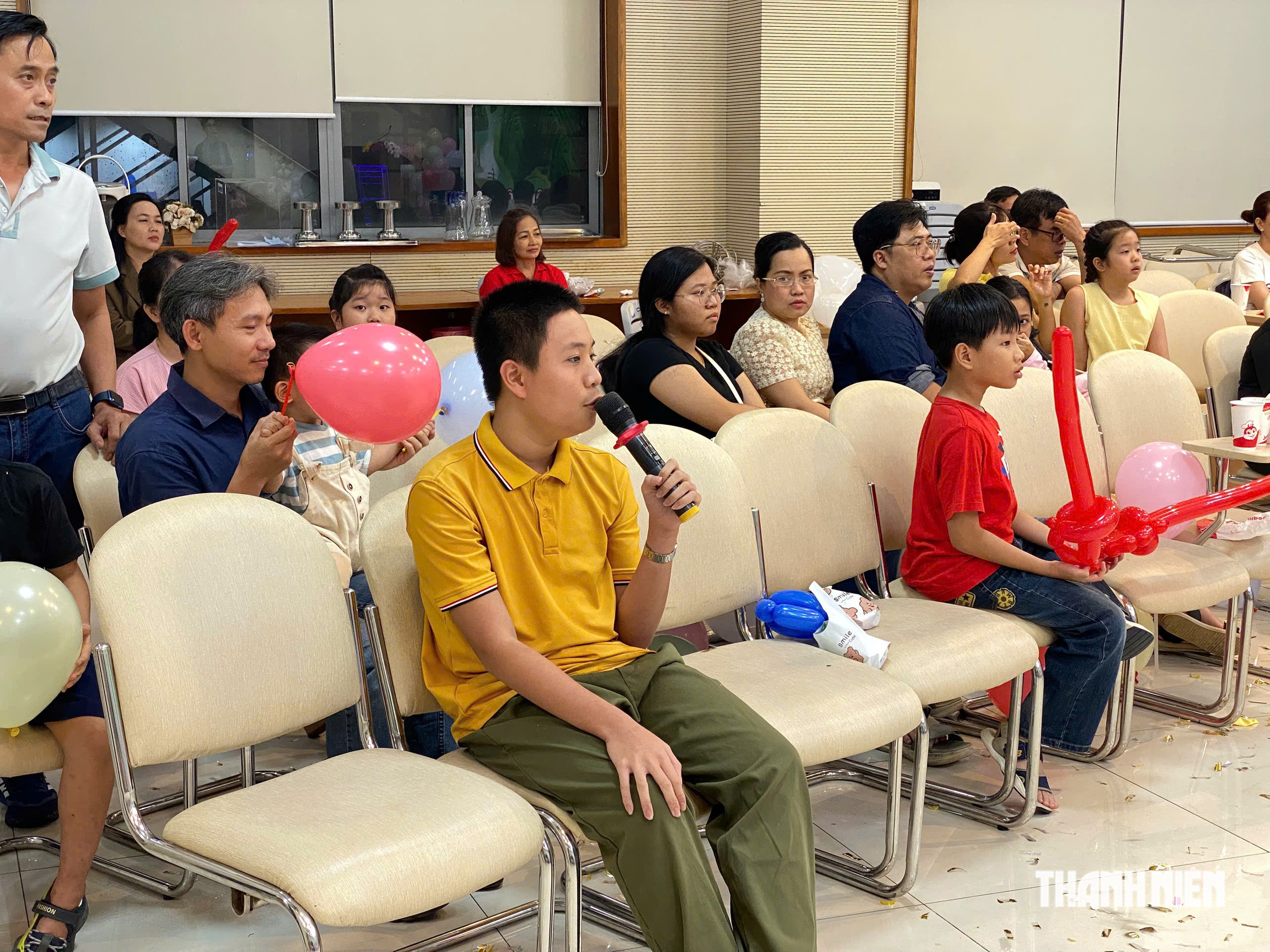 Trung thu đặc biệt ở Báo Thanh Niên: Những đứa trẻ ngày nào nay vào đại học - Ảnh 12.