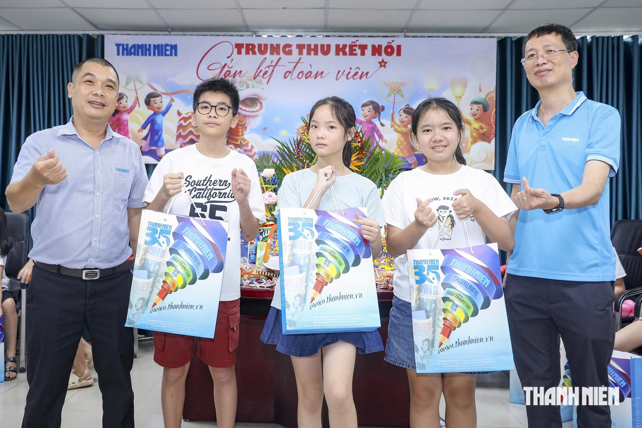 Trung thu đặc biệt ở Báo Thanh Niên: Những đứa trẻ ngày nào nay vào đại học - Ảnh 29.