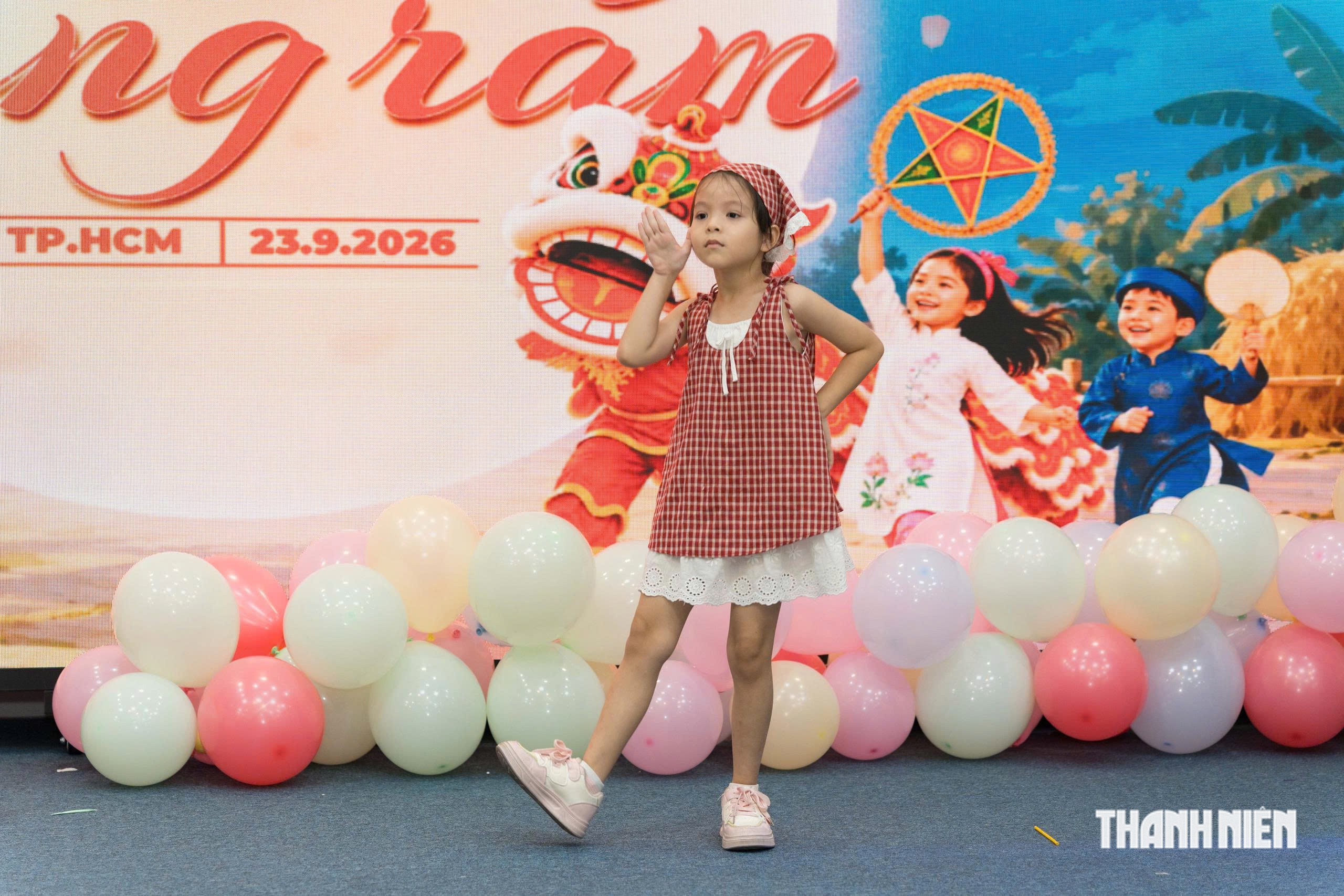 Trung thu đặc biệt ở Báo Thanh Niên: Những đứa trẻ ngày nào nay vào đại học - Ảnh 14.