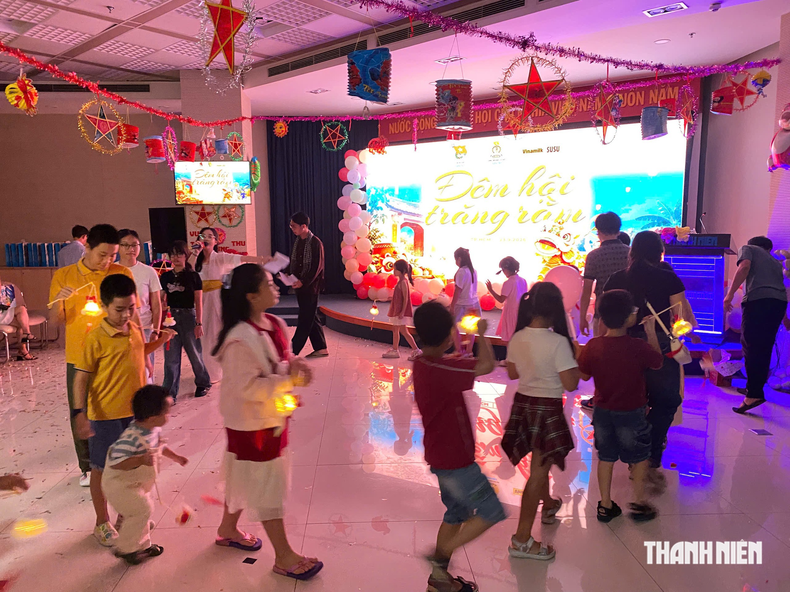 Trung thu đặc biệt ở Báo Thanh Niên: Những đứa trẻ ngày nào nay vào đại học - Ảnh 17.