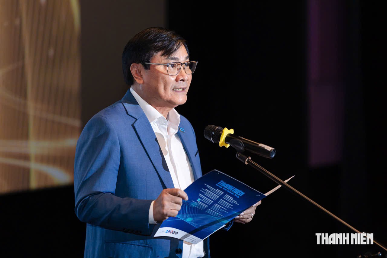 'C&aacute;nh đồng trắng' thắng lớn, NSND Hồng V&acirc;n bất ngờ khi được vinh danh tại Vietnamese- Ảnh 2.