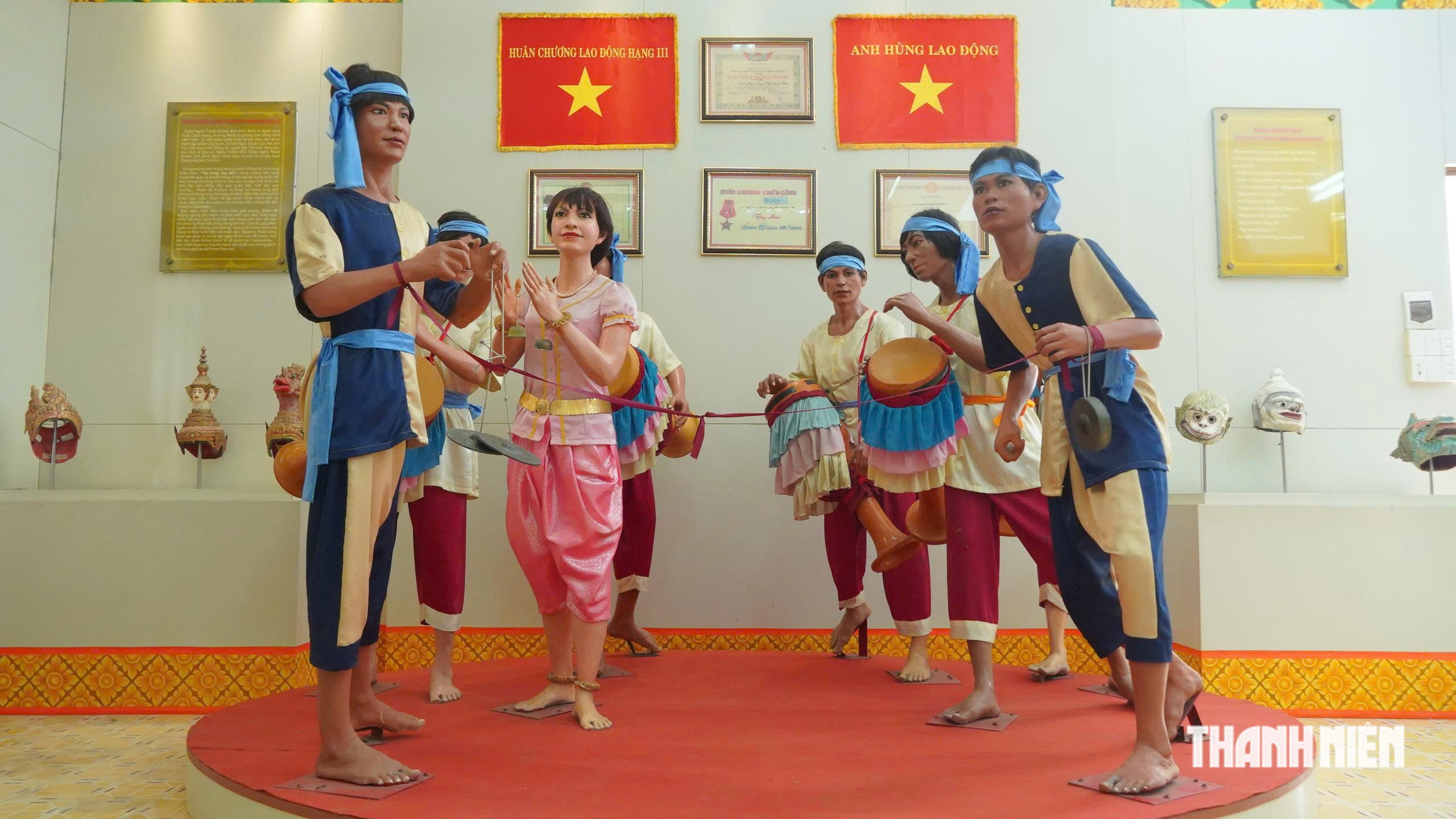 Hơn 800 hiện vật kể chuyện đời sống đồng bào Khmer Nam bộ- Ảnh 6.