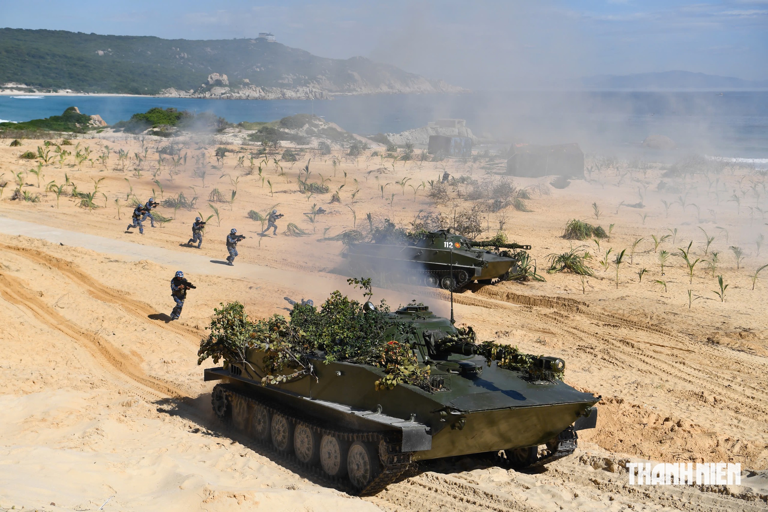 Xe tăng PT-76: S&aacute;t c&aacute;nh c&ugrave;ng Trường Sa từ năm 1980- Ảnh 9.