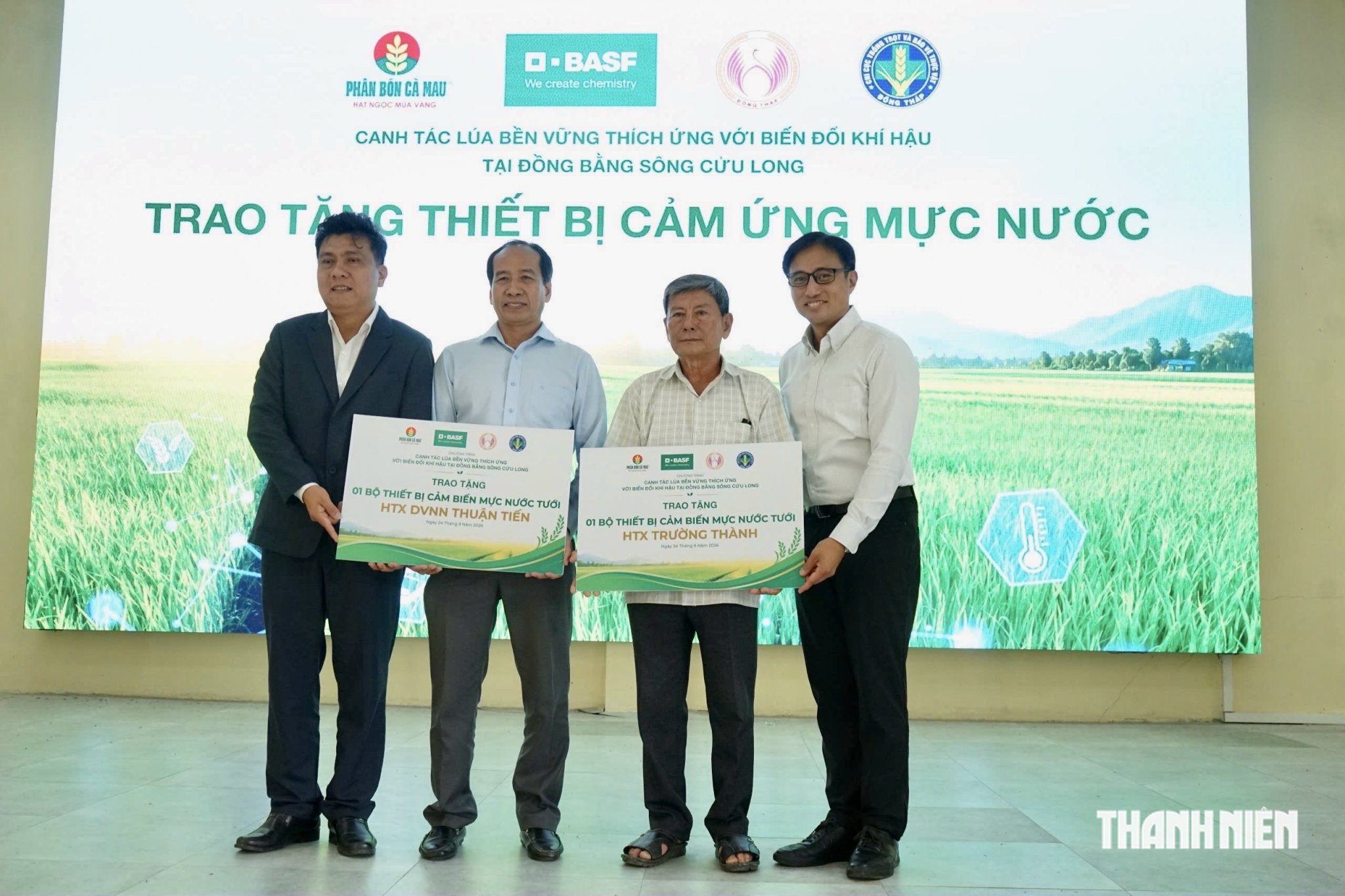 Nông dân Đồng Tháp thử cách làm lúa ít nước, không đốt rơm- Ảnh 3.