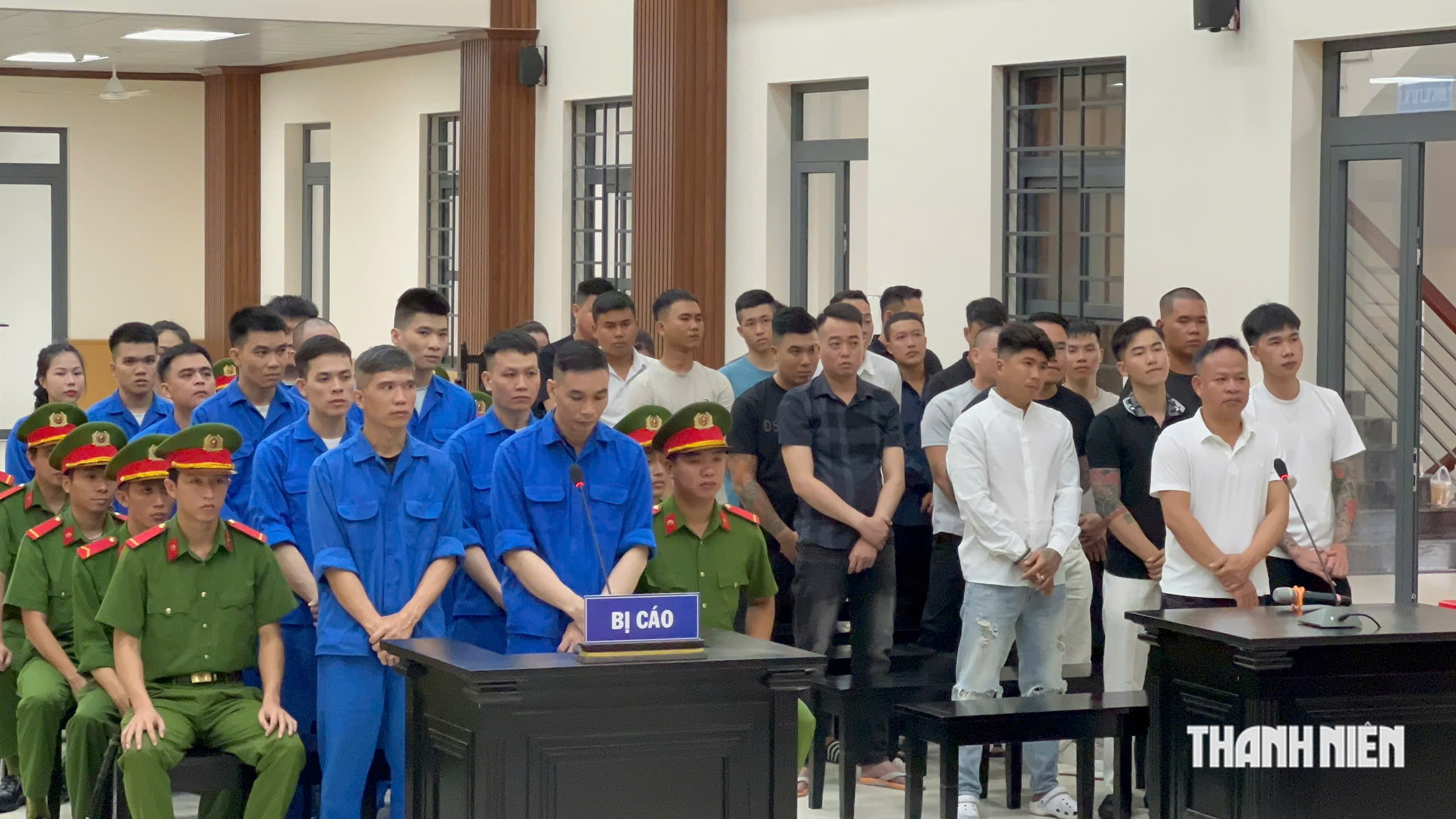 Xét xử 36 người trong đường dây cho vay lãi nặng do Bộ Công an triệt phá- Ảnh 3.