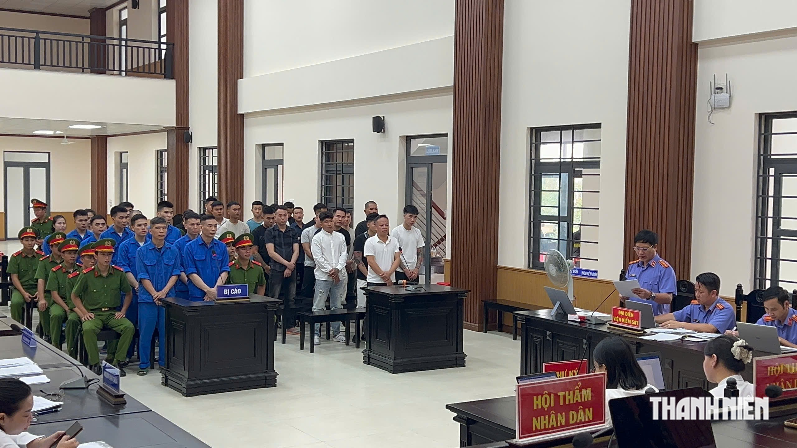Xét xử 36 người trong đường dây cho vay lãi nặng do Bộ Công an triệt phá- Ảnh 2.