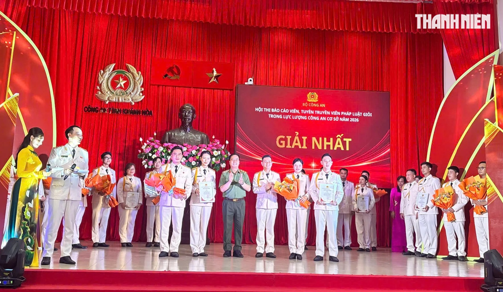 Công an cơ sở 'trổ tài' đưa pháp luật đến gần dân- Ảnh 7.