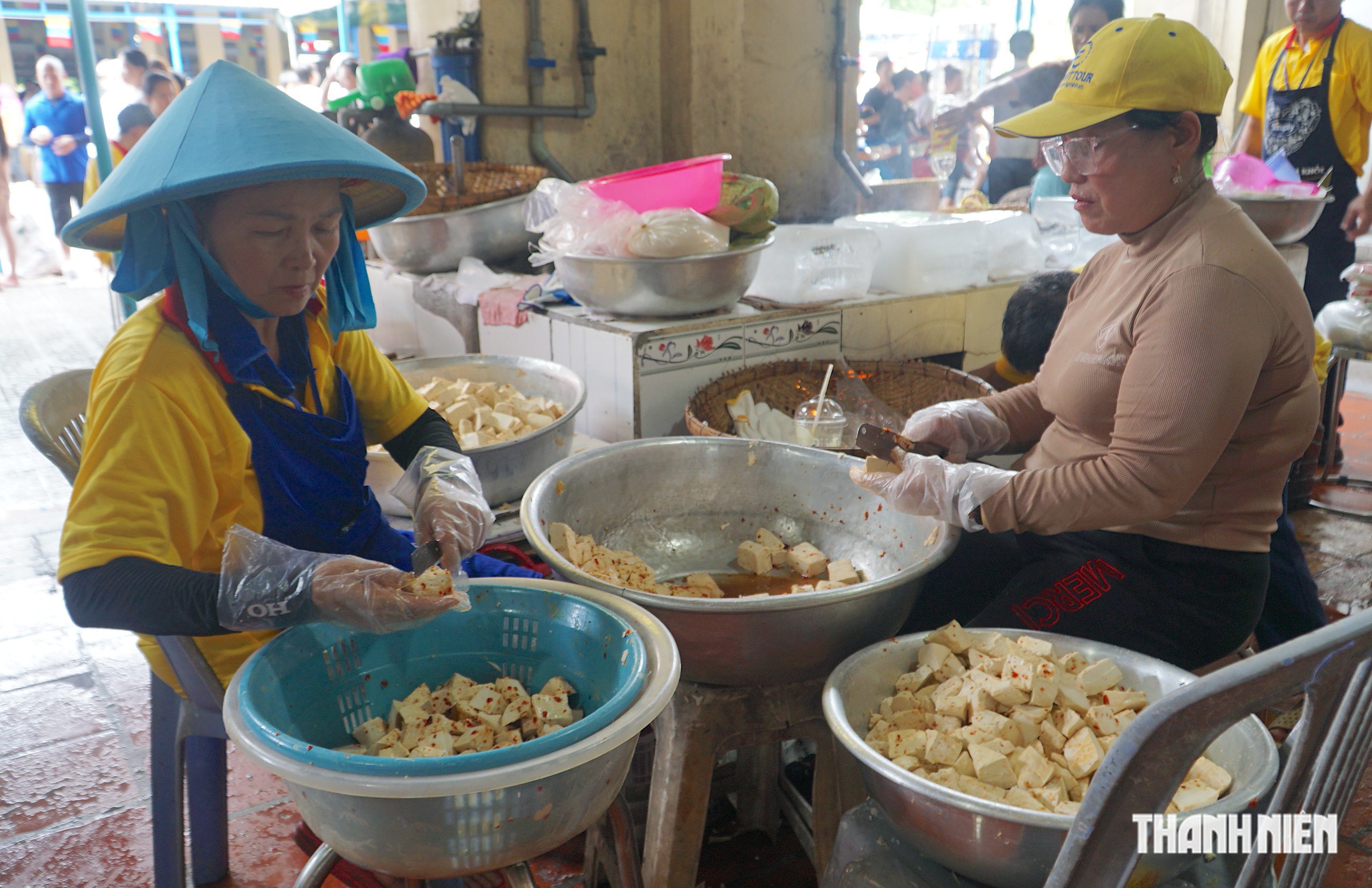 Đại tiệc món chay miễn phí rằm tháng 8: Đãi 50.000 người/ngày ở Tòa thánh Tây Ninh - Ảnh 6.